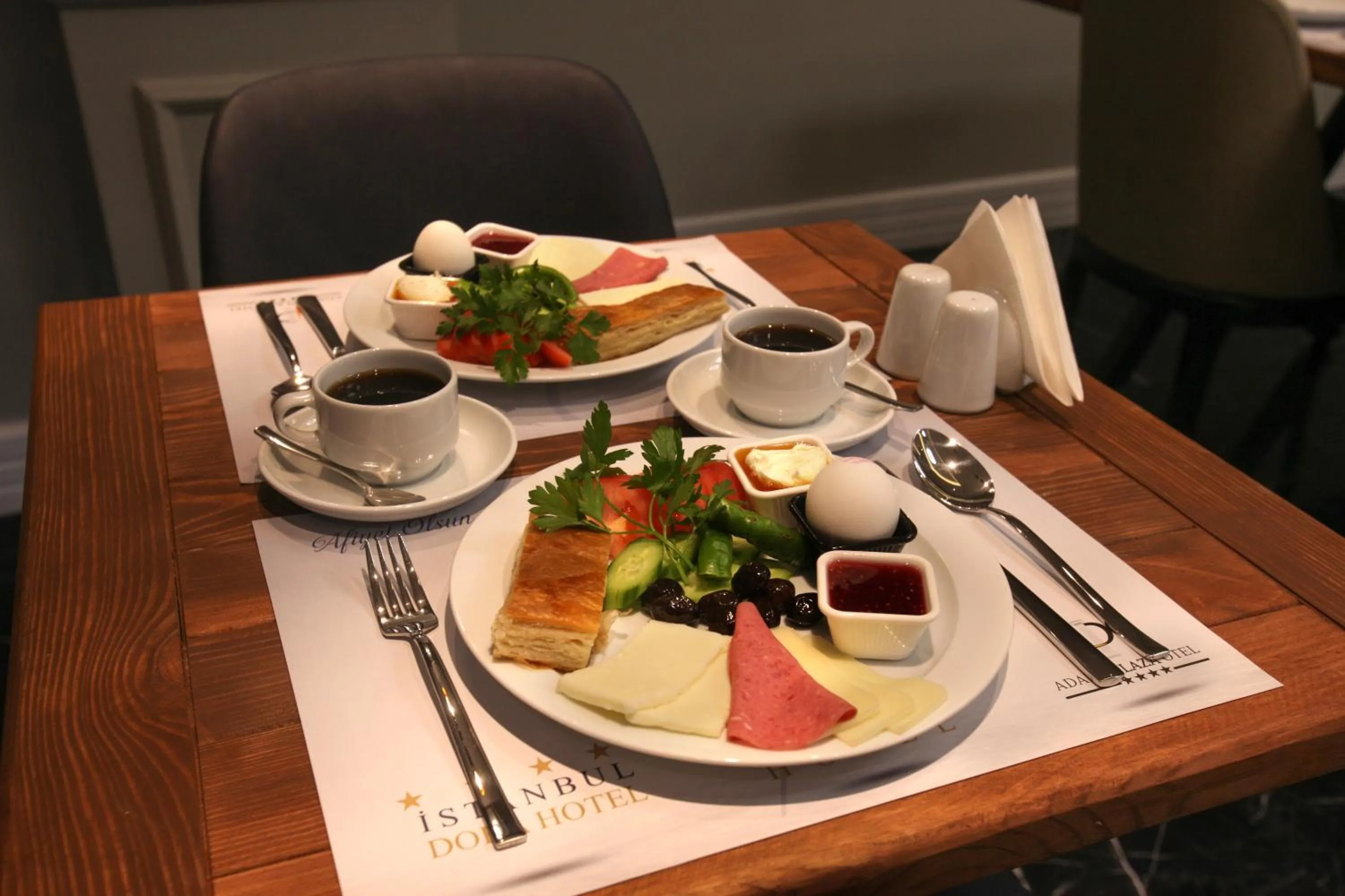 Food in Dora Pera Hotel