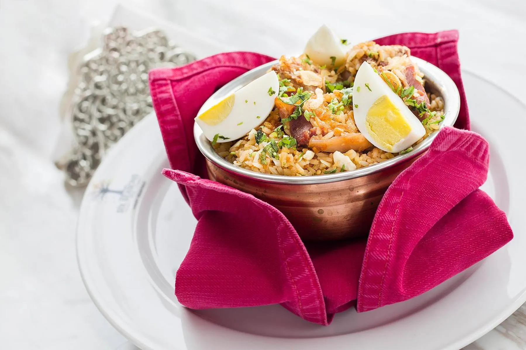 Food and drinks in Six Seasons Hotel