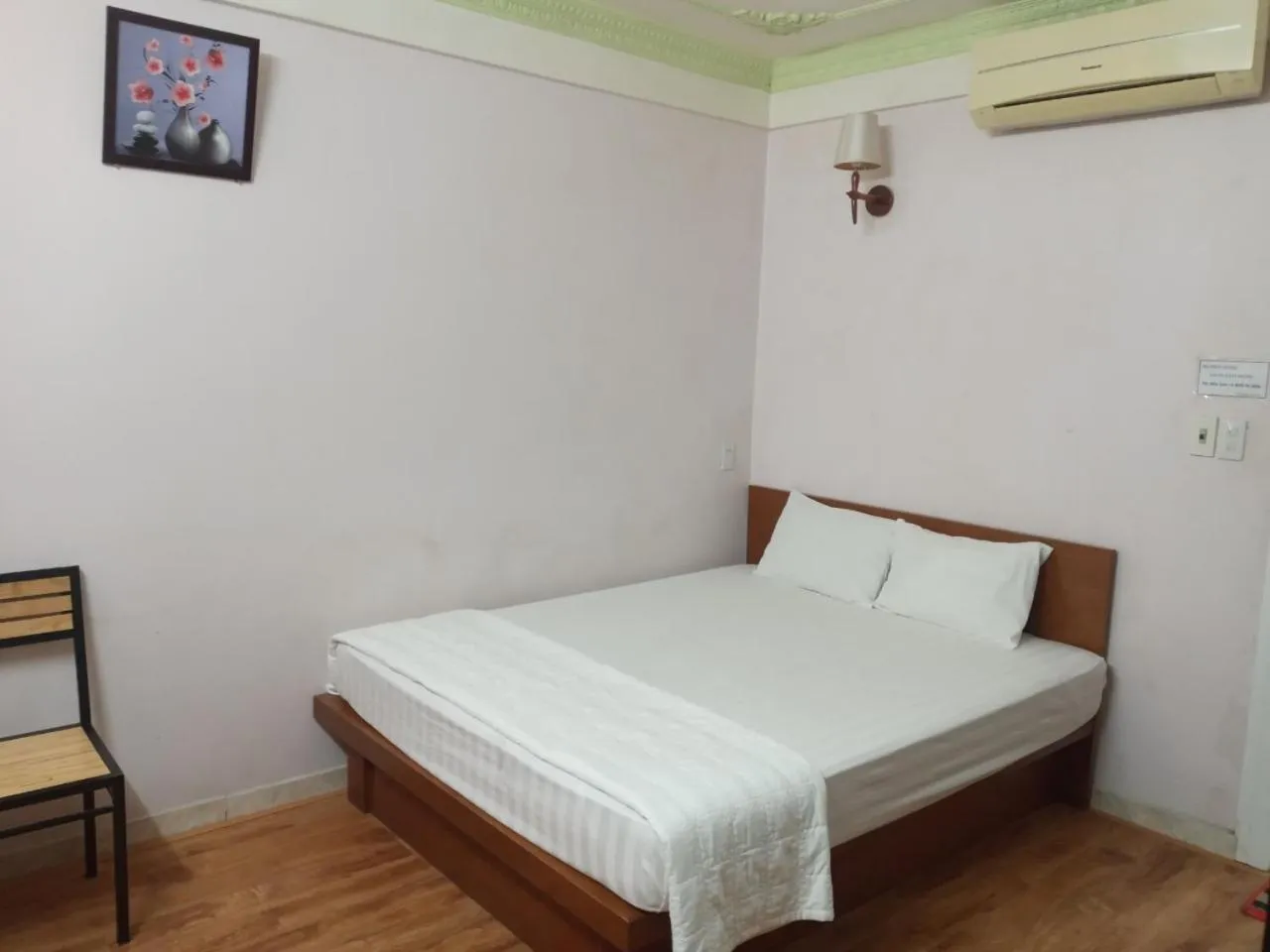 Bed in Dong Duong Hotel