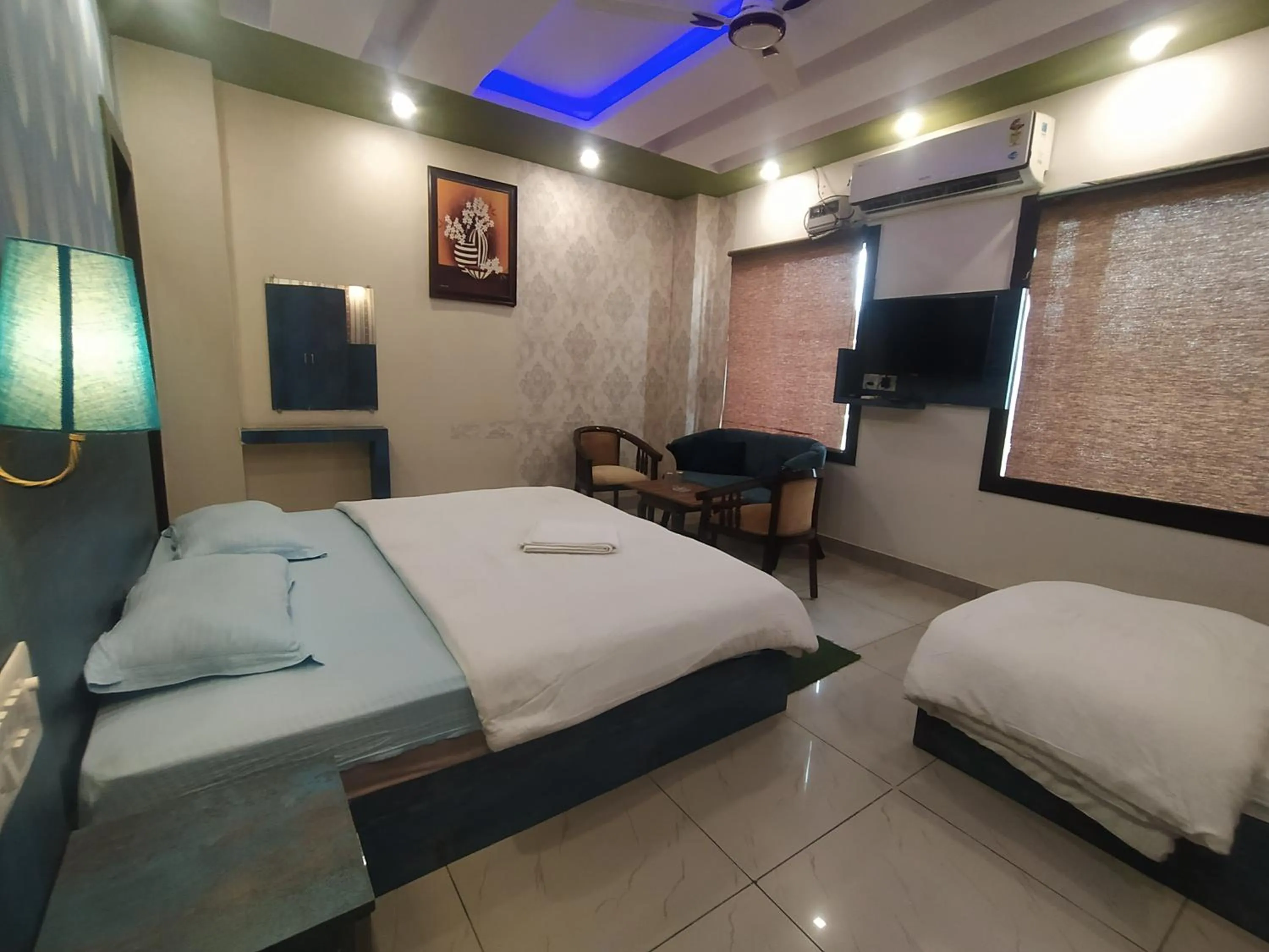 Bed in Hotel Geeta Residency Haridwar