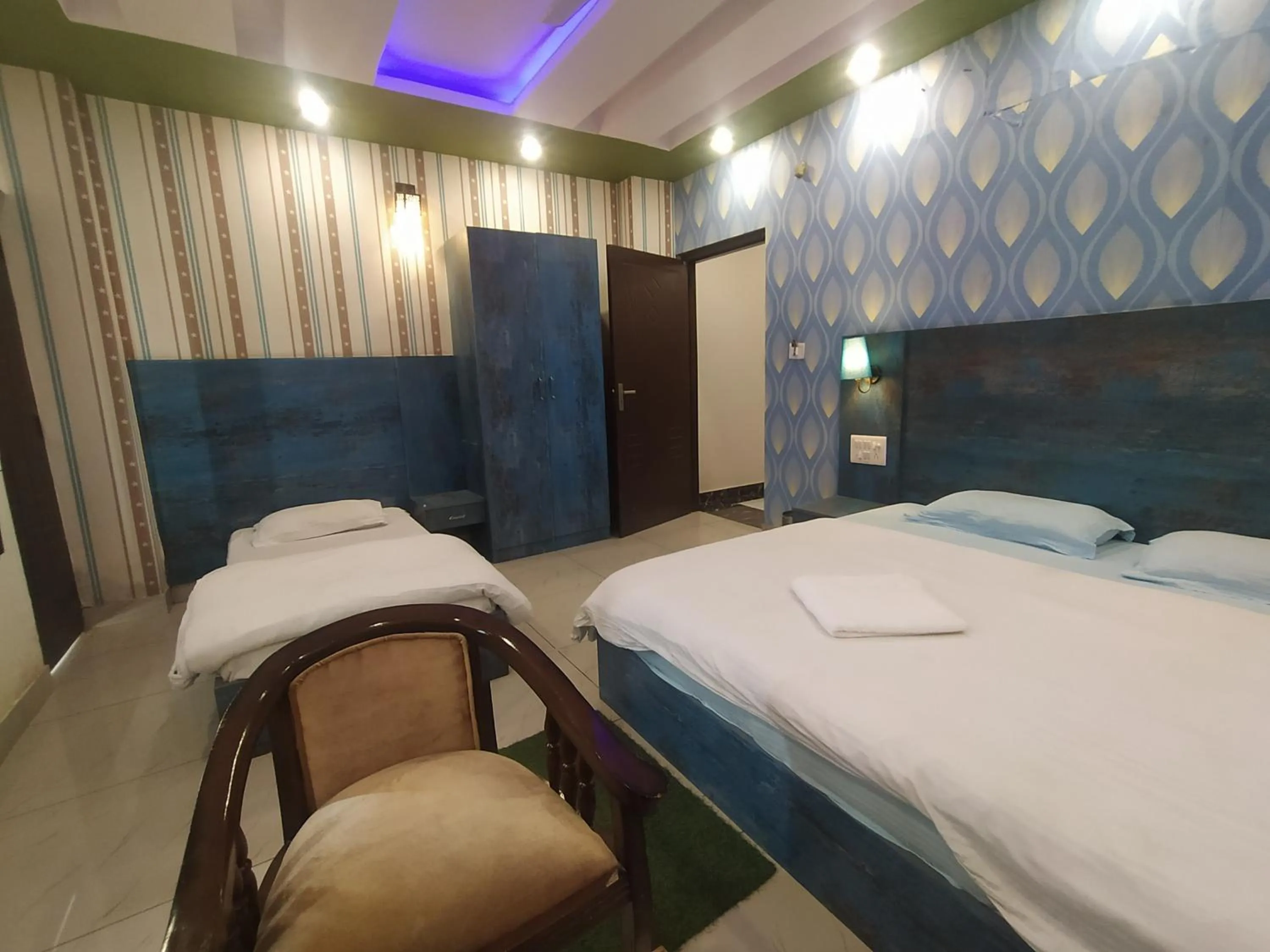 Bedroom, Bed in Hotel Geeta Residency Haridwar