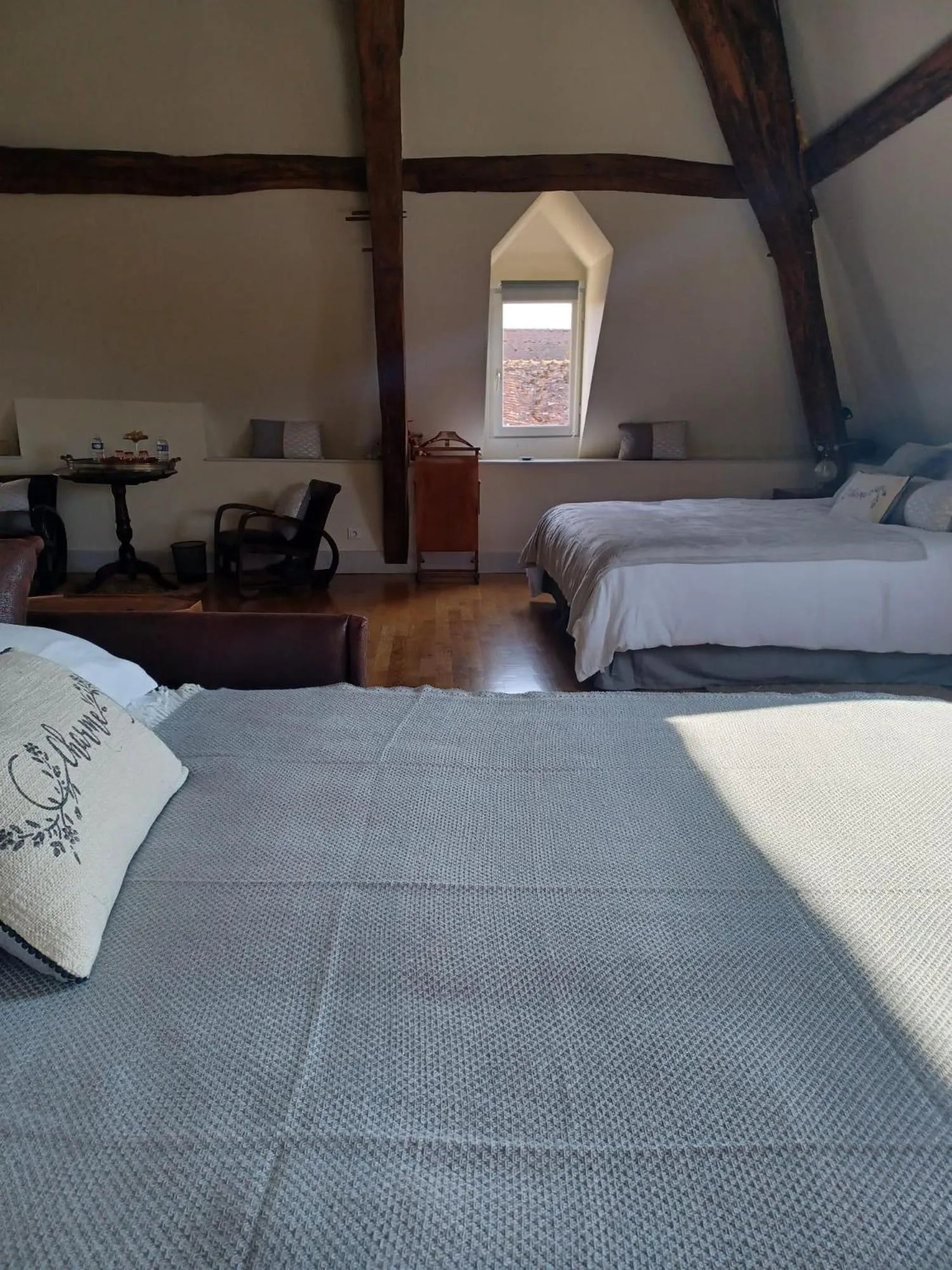 Photo of the whole room in Chambre d'hôtes "Au bord de Loire"