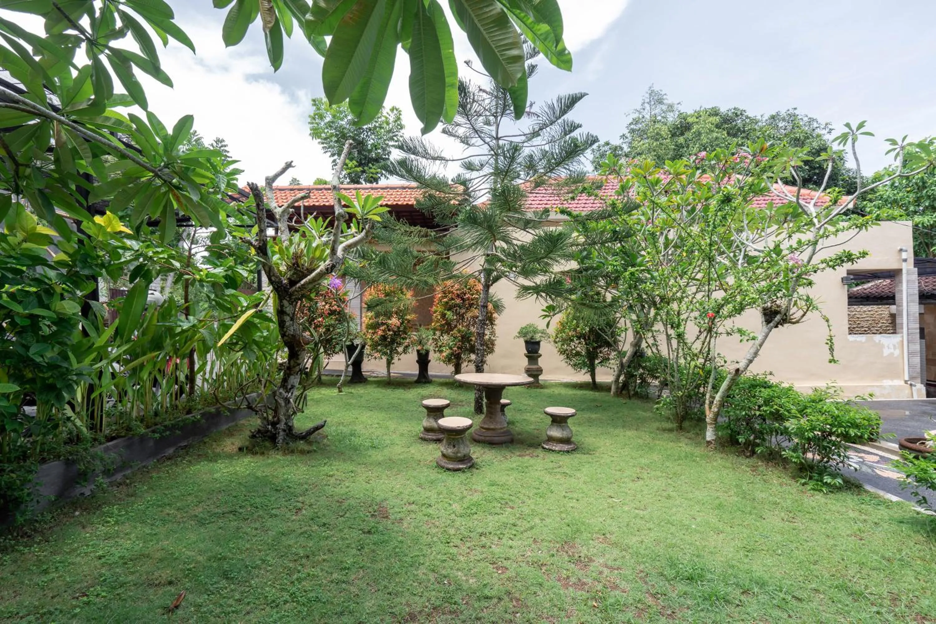 Garden in SDK Homestay Uluwatu