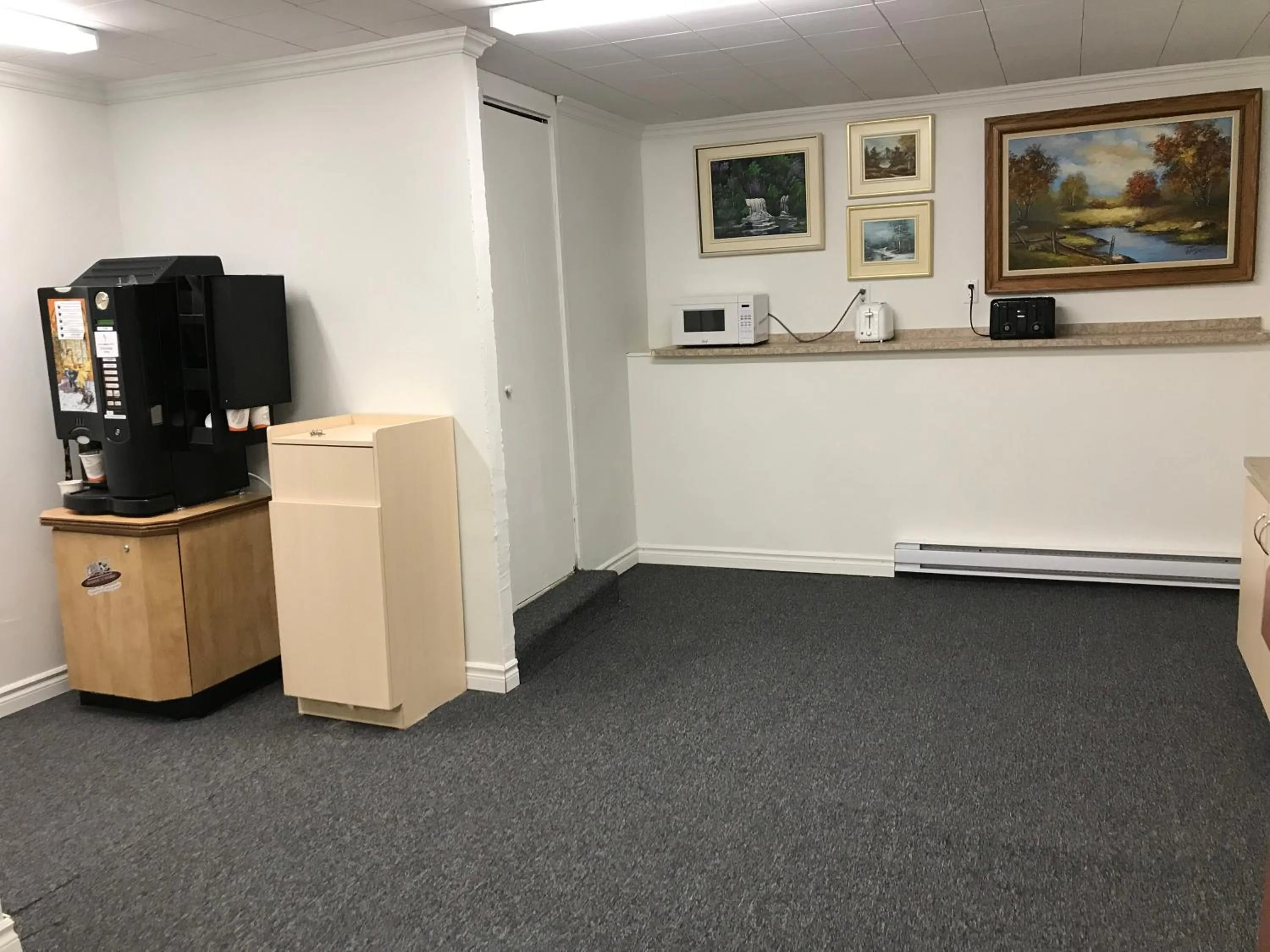 Communal kitchen in Motel Moreau