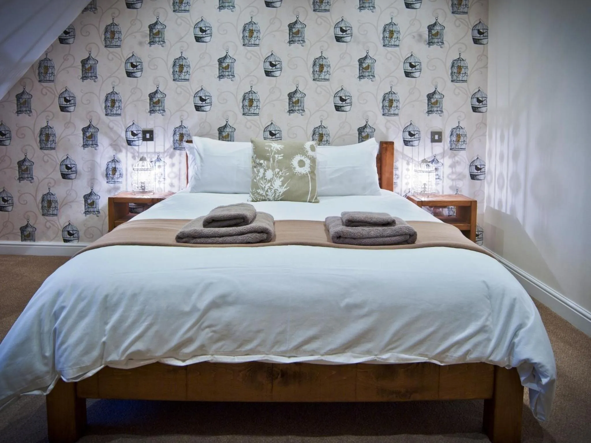 Bedroom, Bed in The White Hart Inn