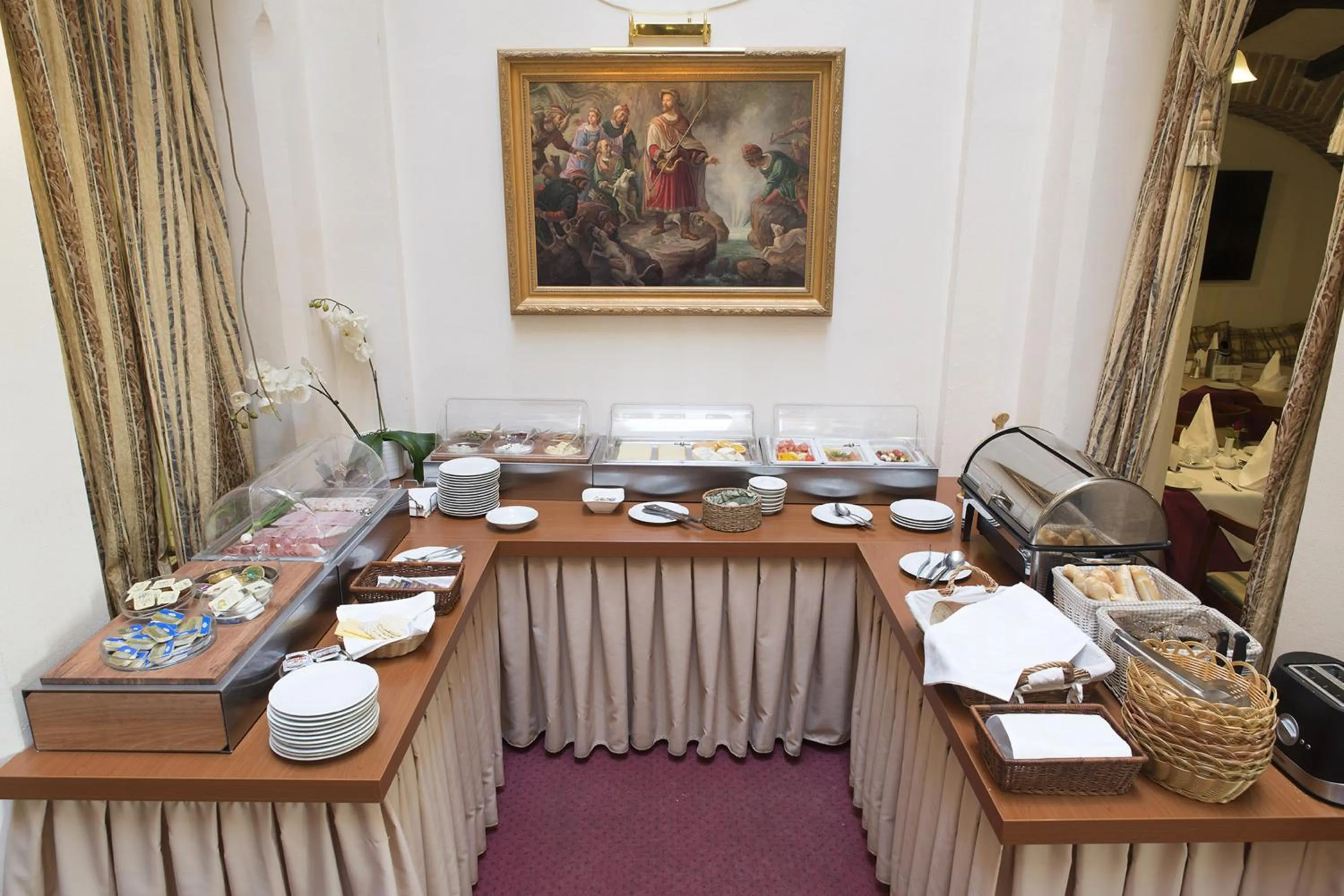 Food in Hotel Embassy