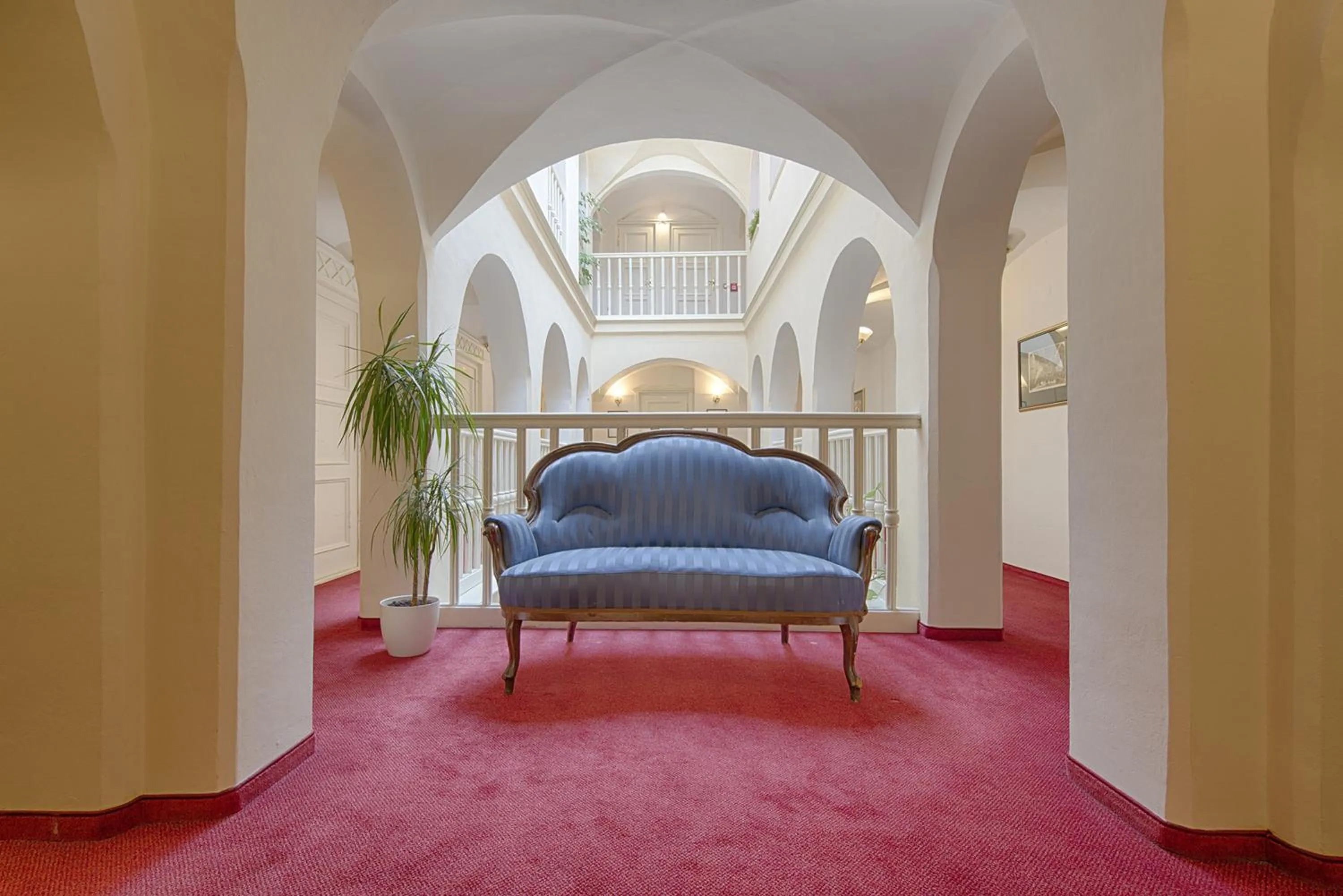 Decorative detail in Hotel Embassy