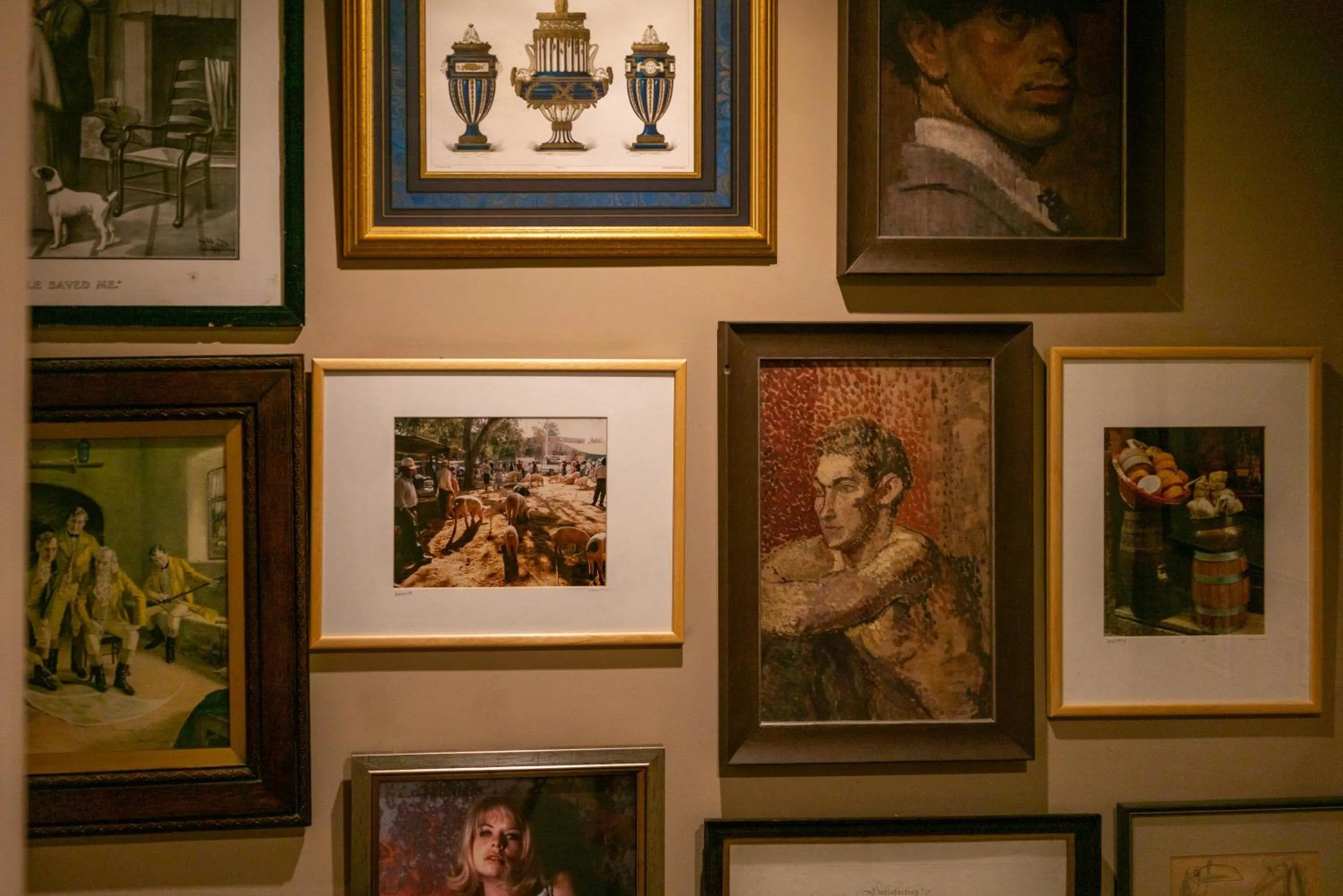 Decorative detail in The Anchor Inn