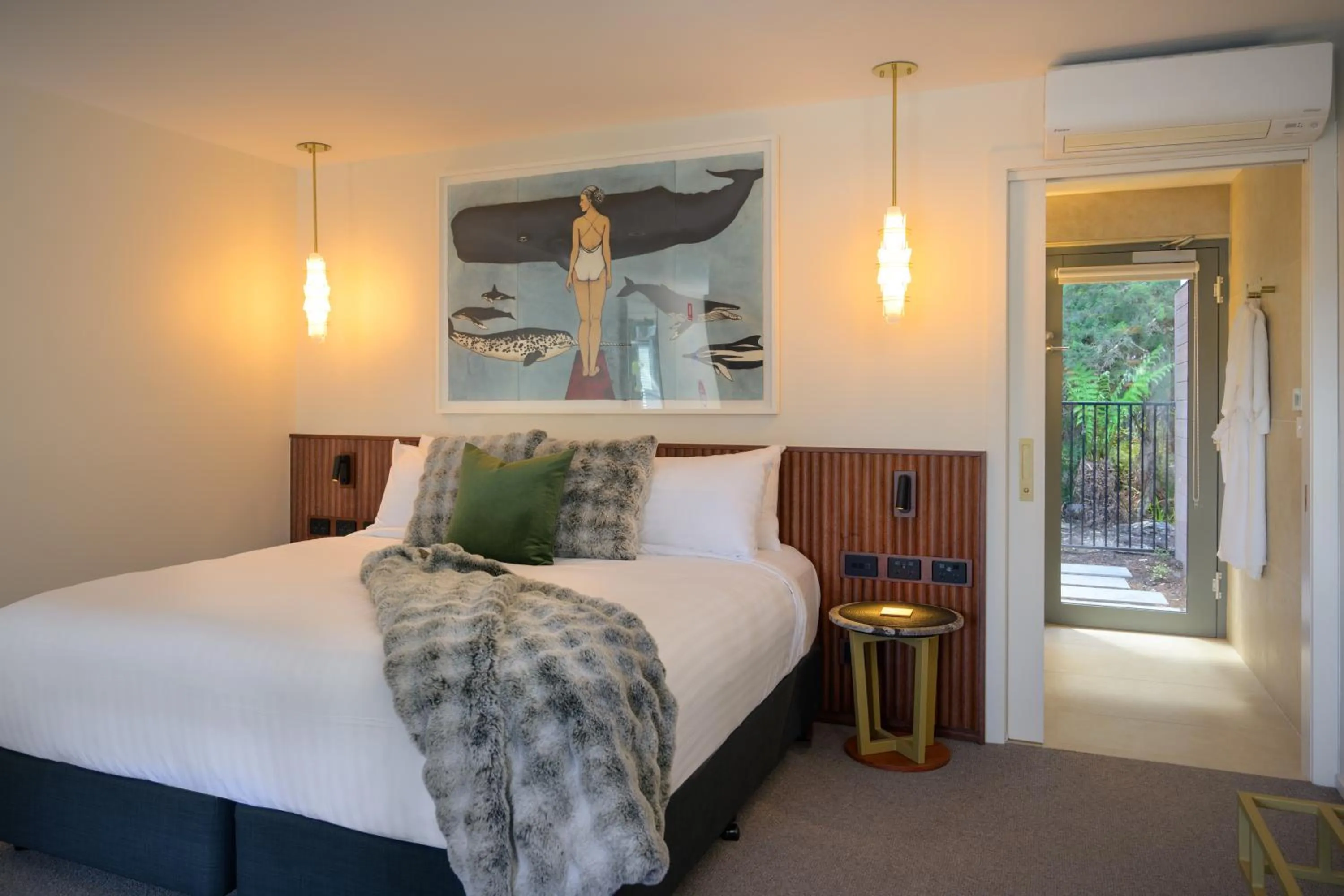 Bedroom, Bed in Risby Cove Boutique Hotel