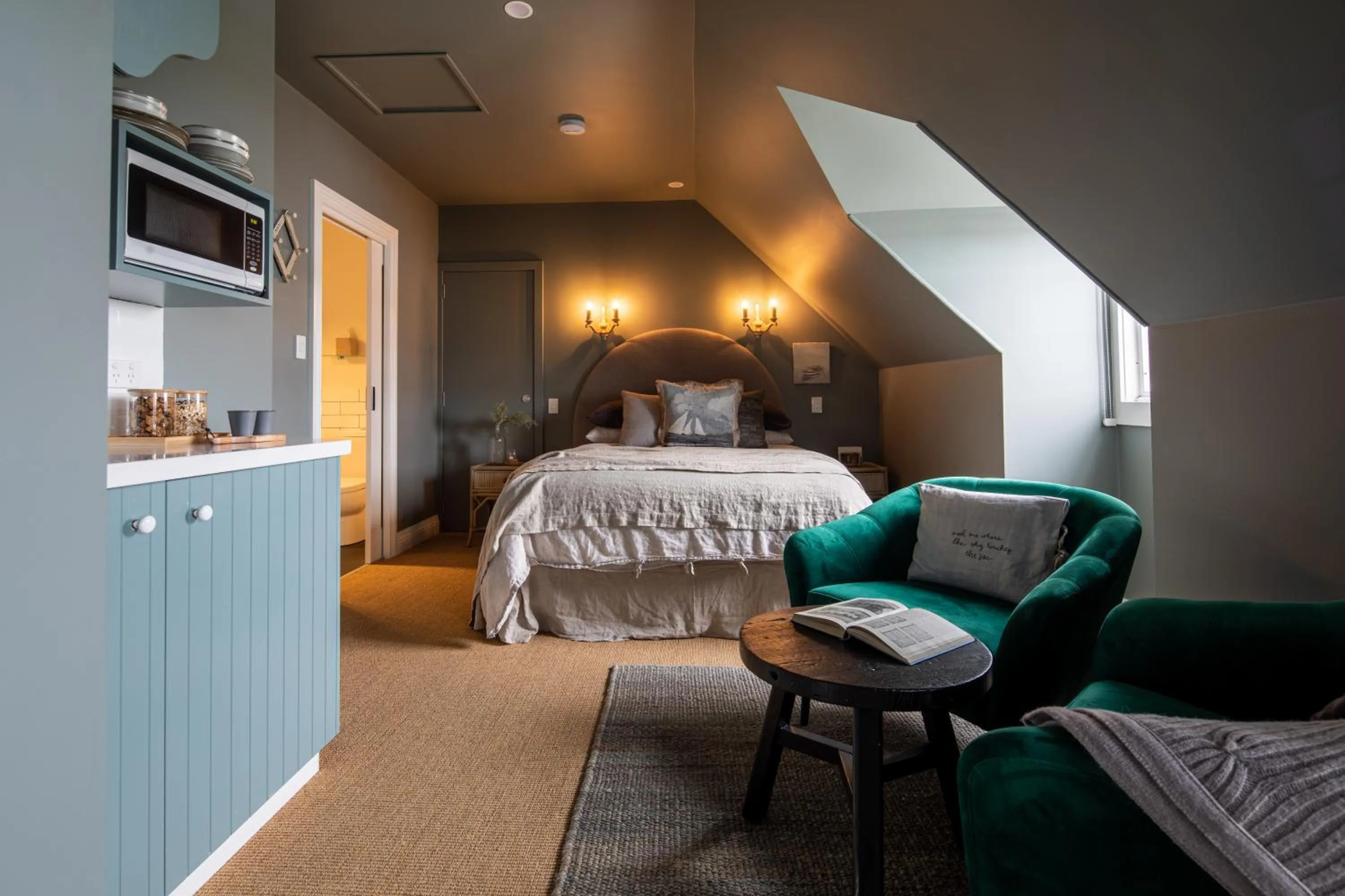 Bed in Ship Inn Stanley