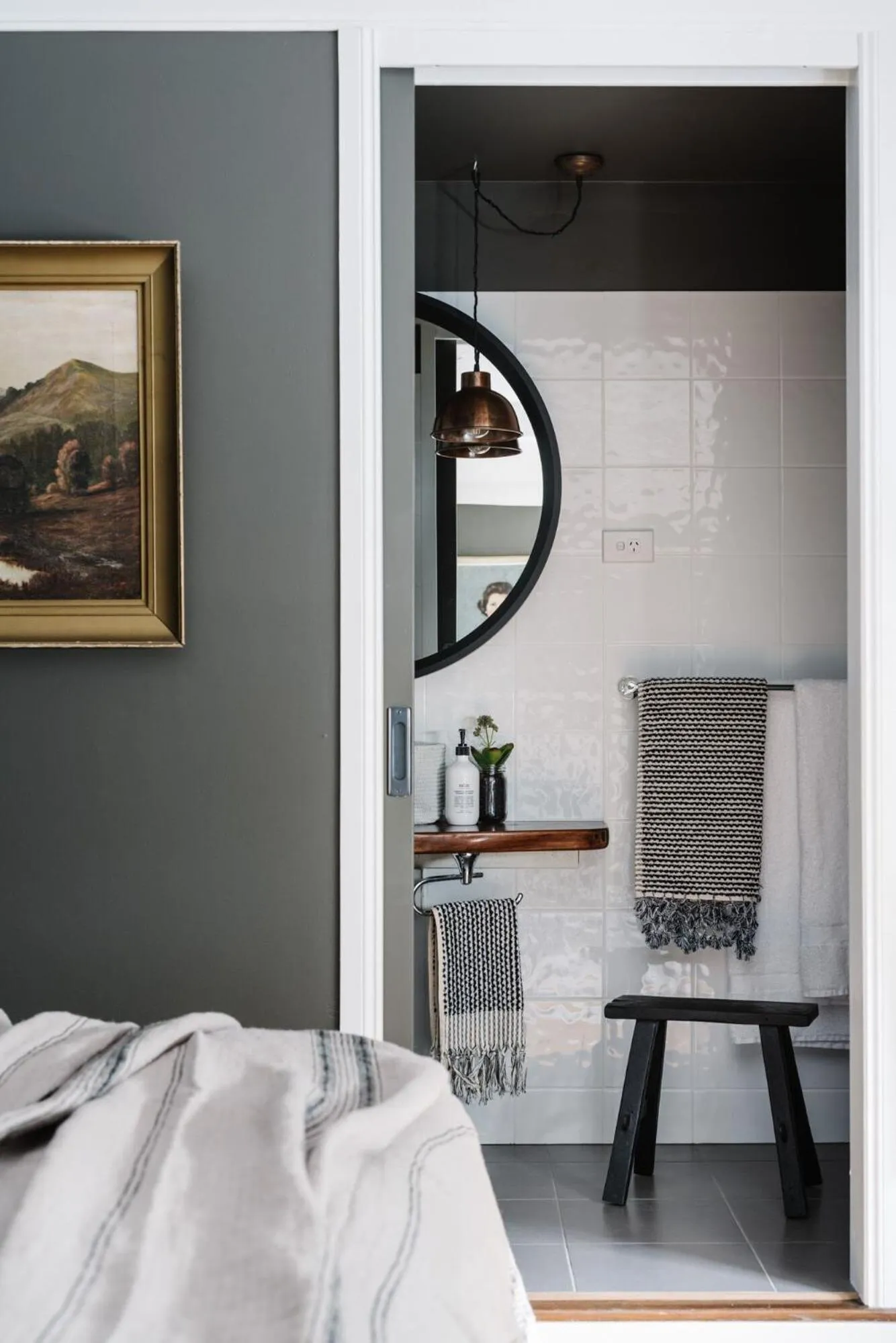 Bed in Ship Inn Stanley