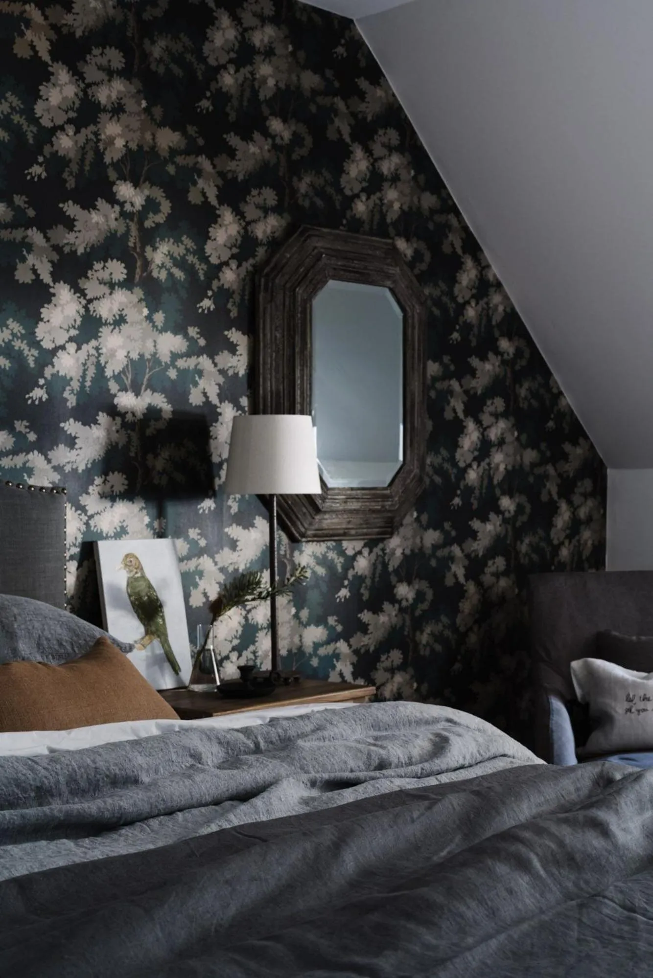 Bed in Ship Inn Stanley