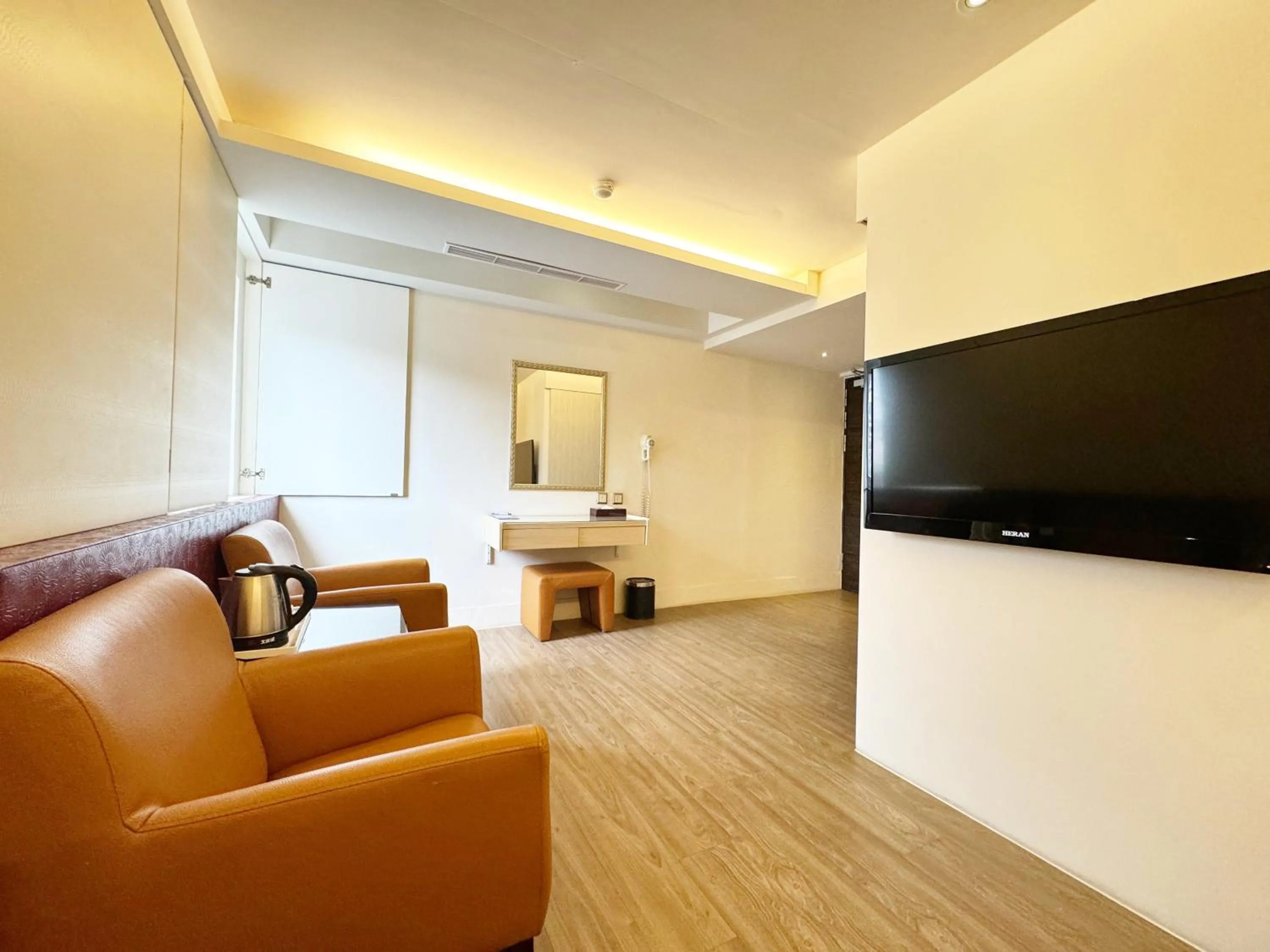 Photo of the whole room in Ai Lai Fashion Hotel