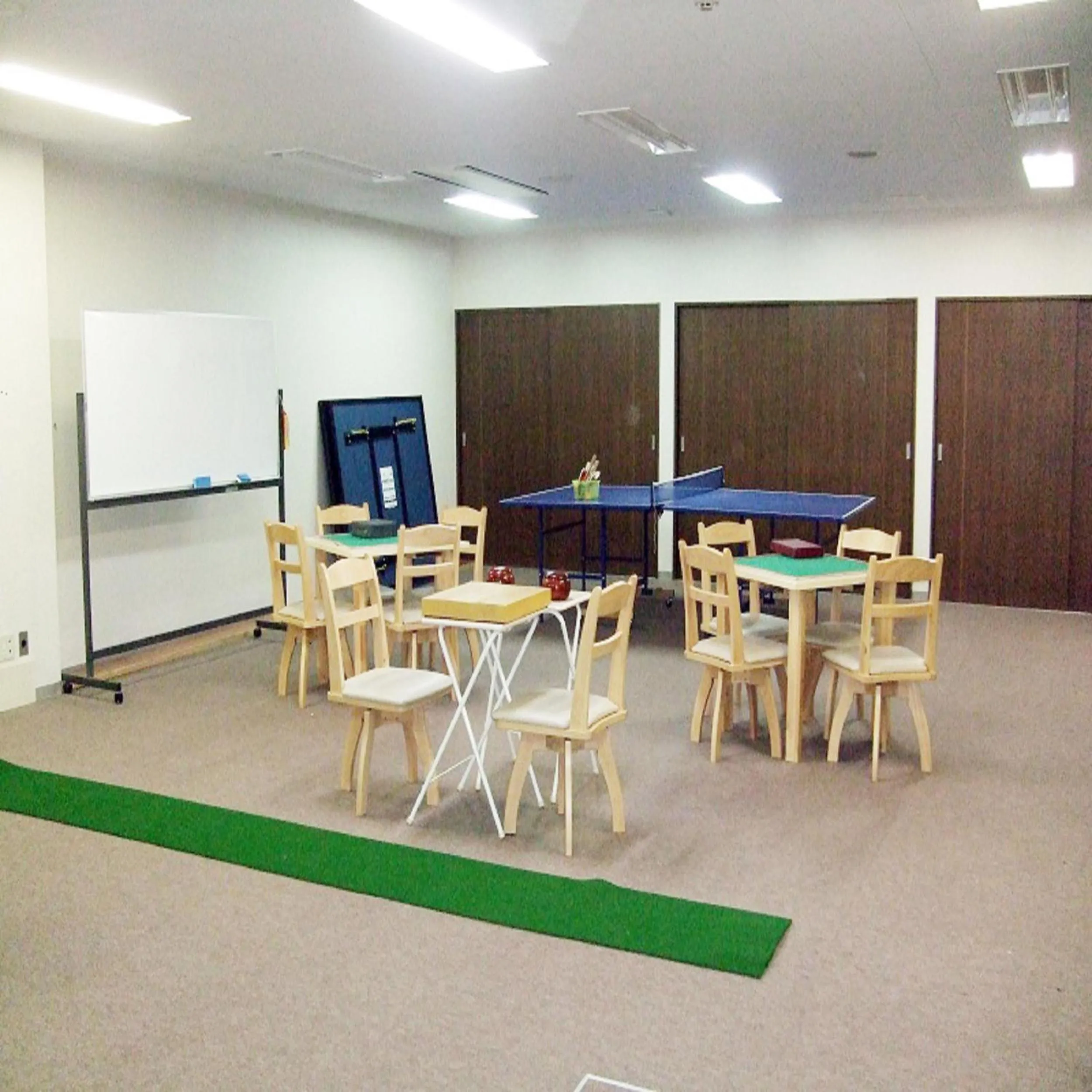 Table tennis in Yumoto Ginsenkaku