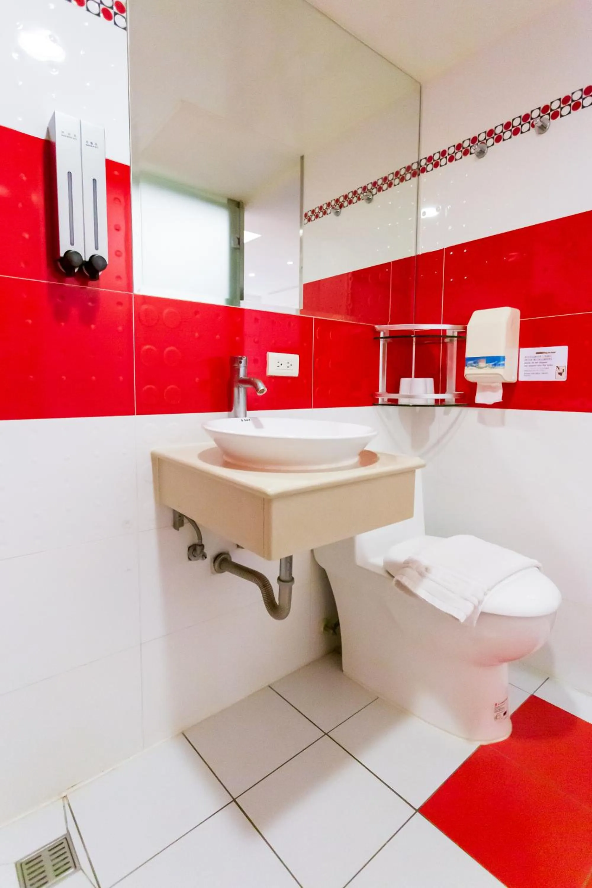 Toilet in Newrise Hotel