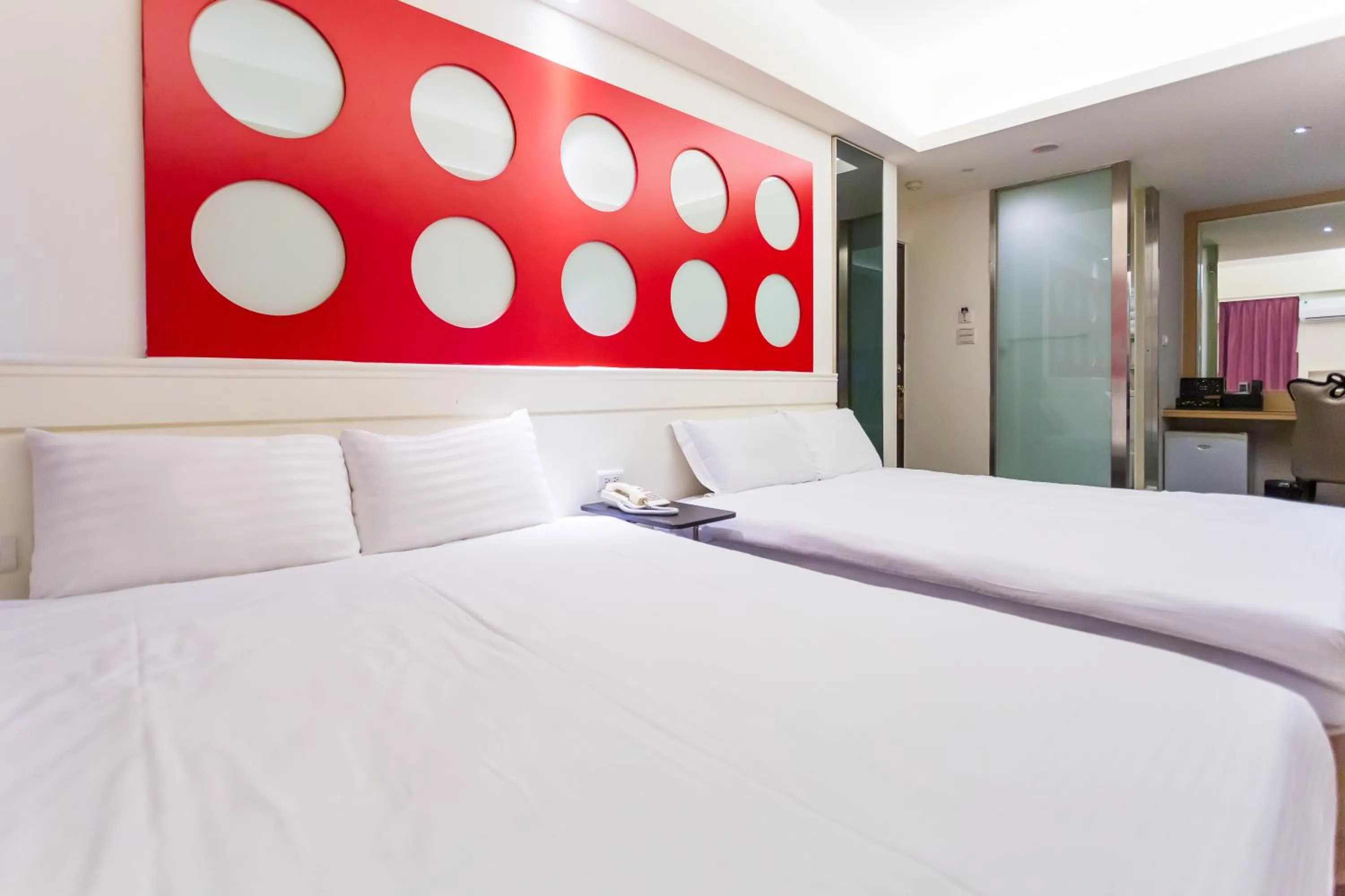 Photo of the whole room, Bed in Newrise Hotel