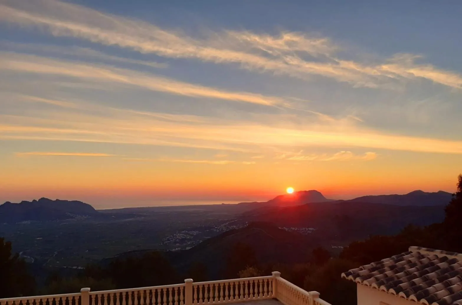 Sunrise in Casa Lennisa