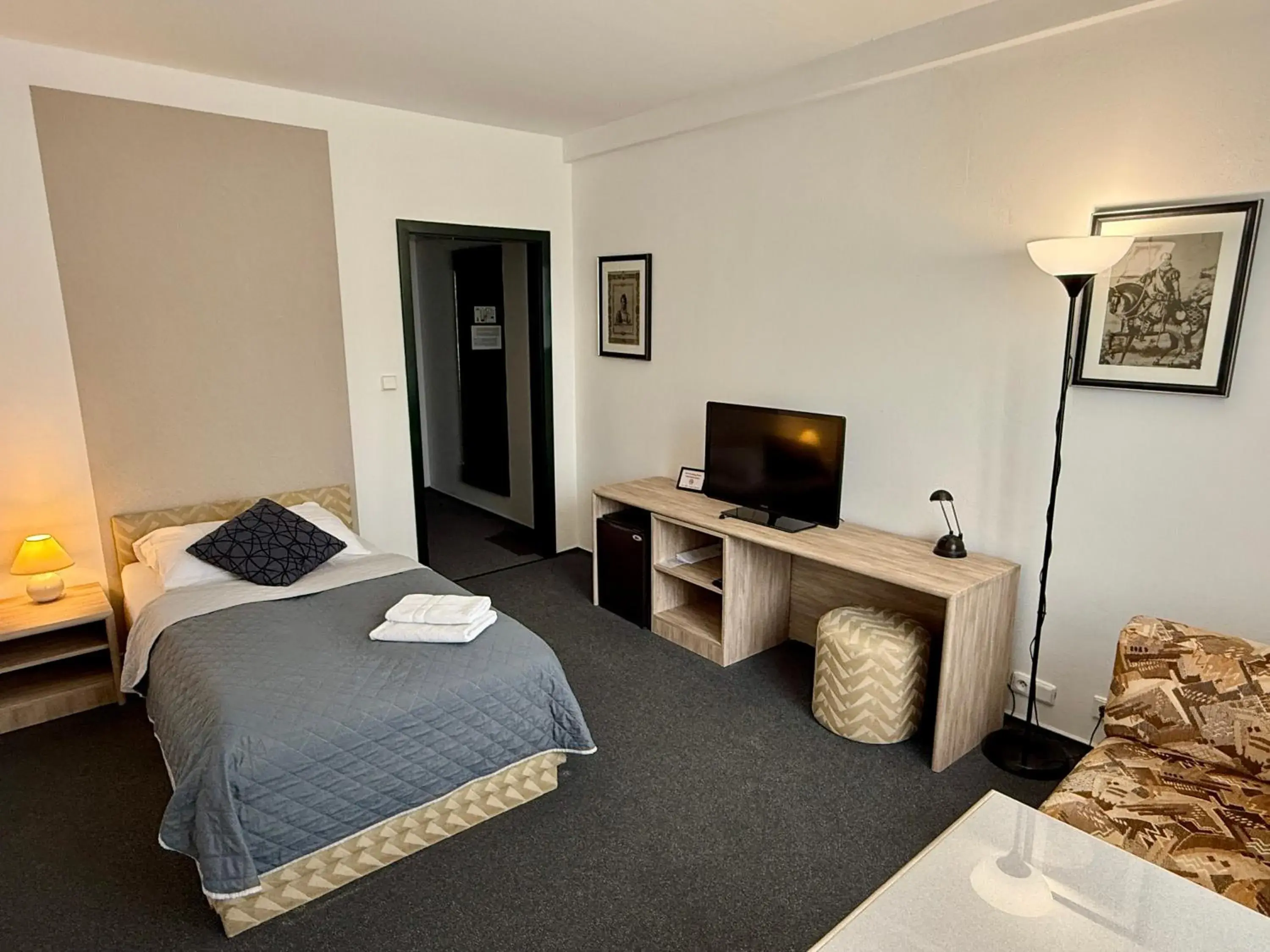 Single Room in A-Austerlitz Hotel Single Room in A-Austerlitz Hotel