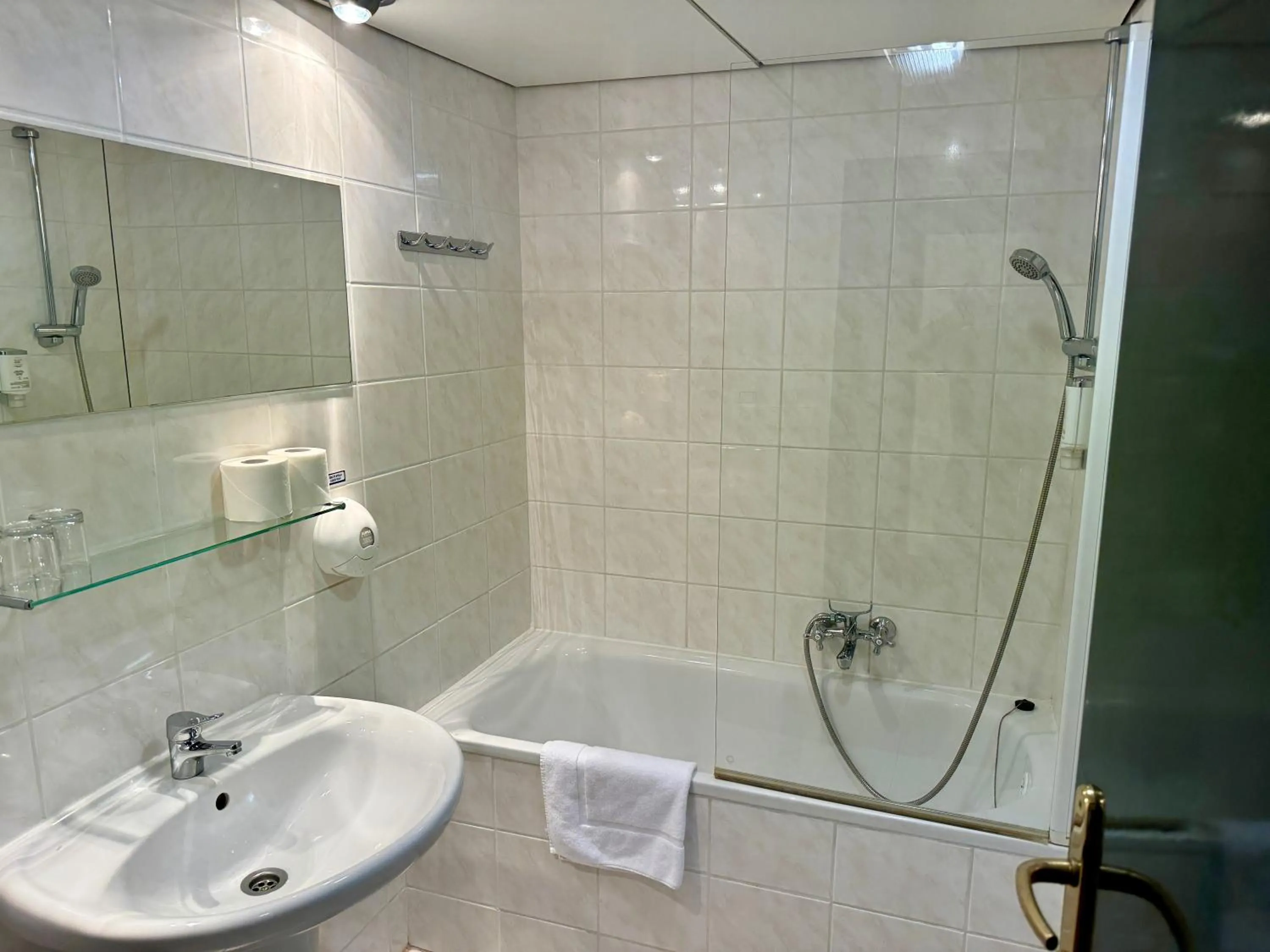 Bathroom in A-Austerlitz Hotel