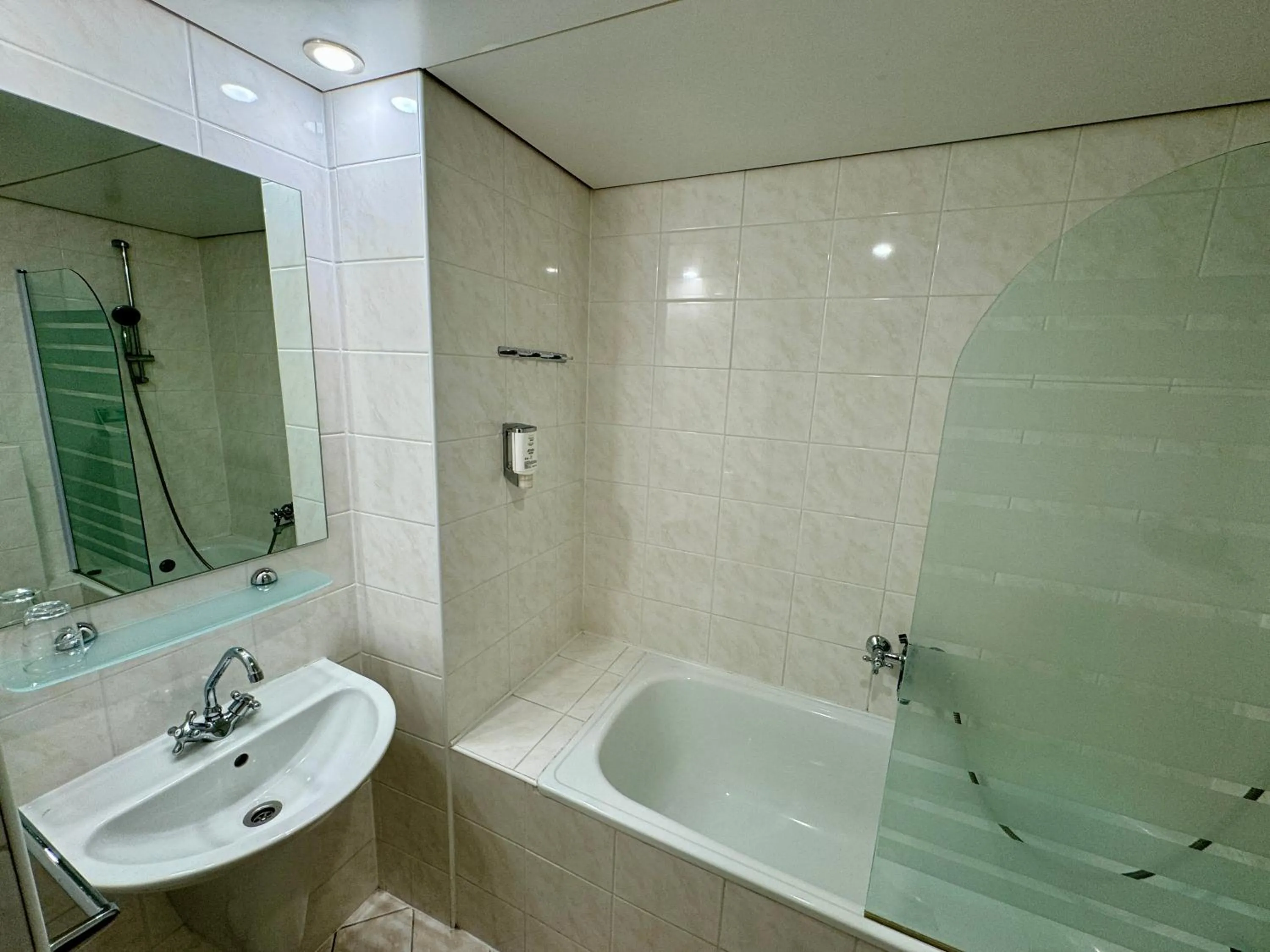 Bathroom in A-Austerlitz Hotel