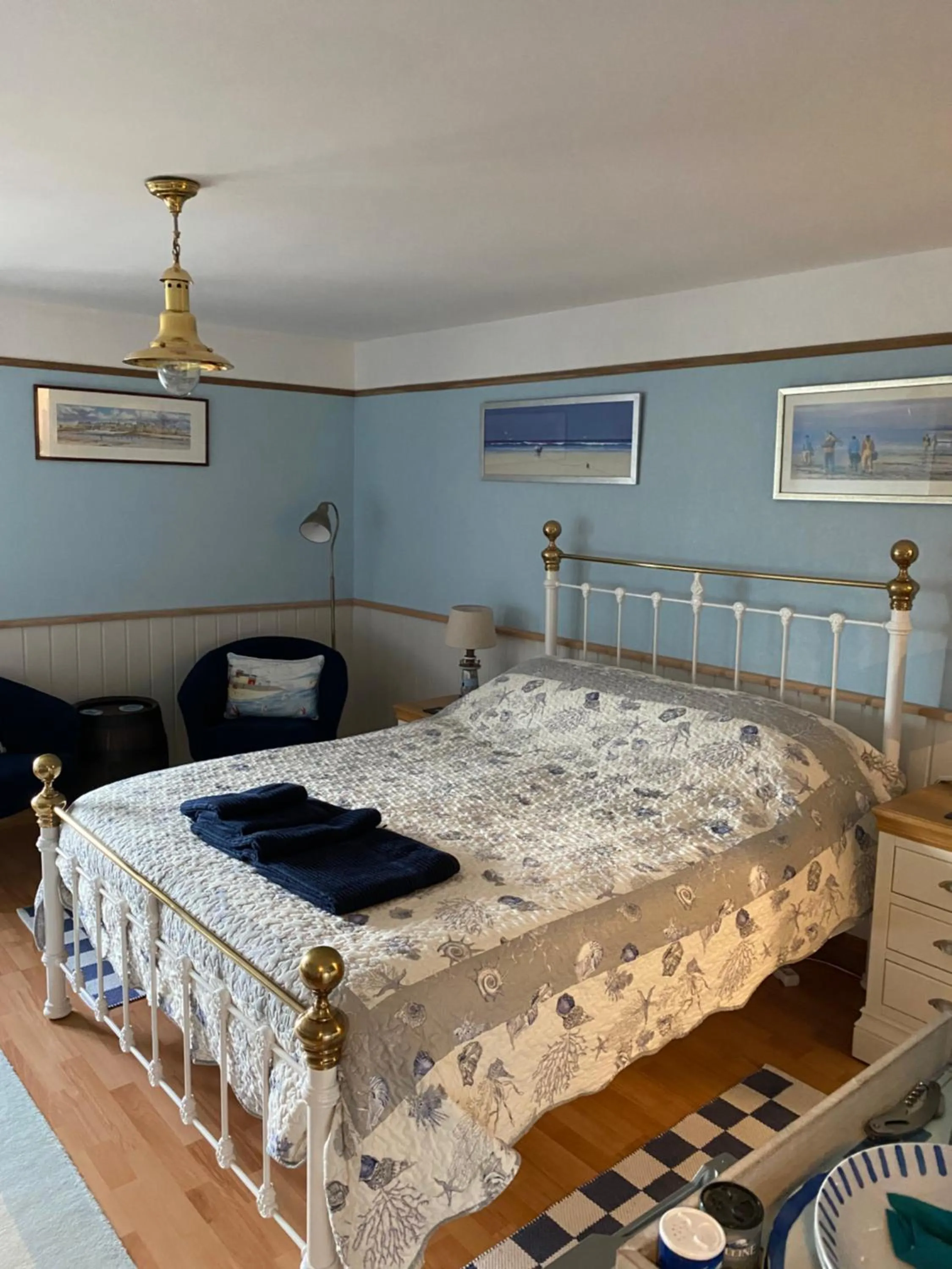 Bed in Rose de la Mer