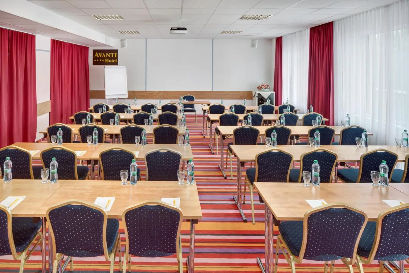 Meeting/conference room in Avanti Hotel