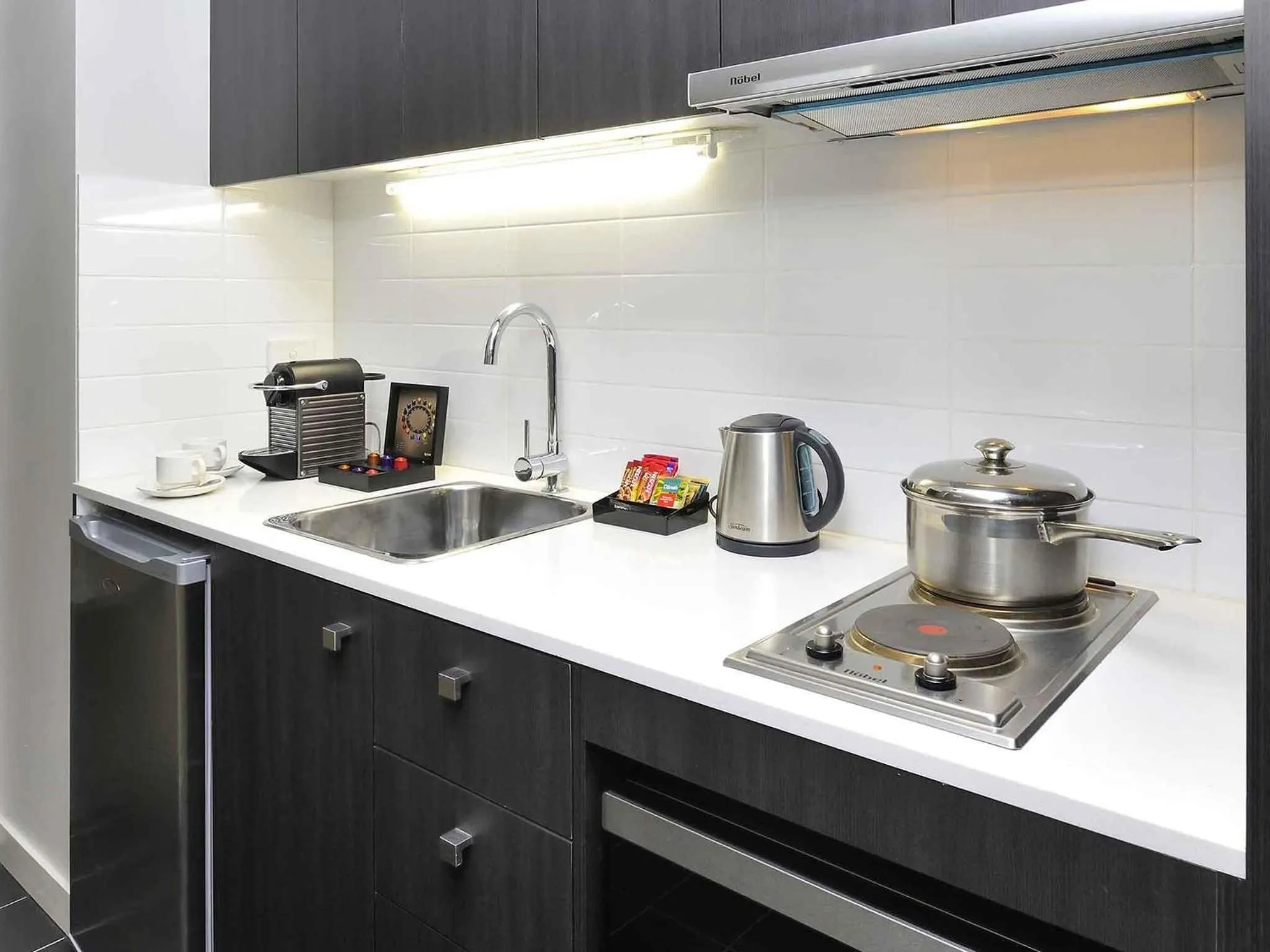 Bedroom in Mercure Melbourne Therry Street