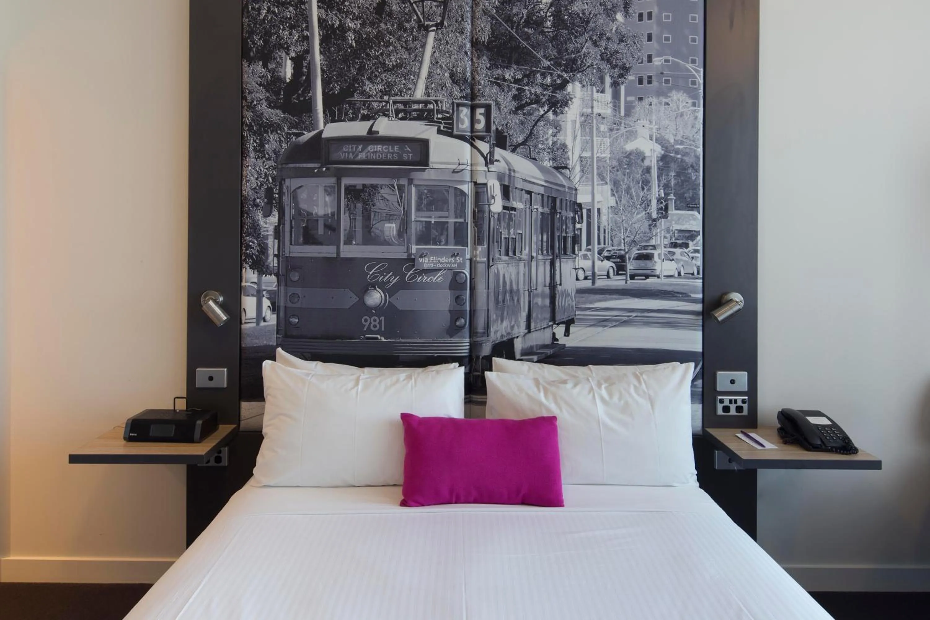 Bed in Mercure Melbourne Therry Street