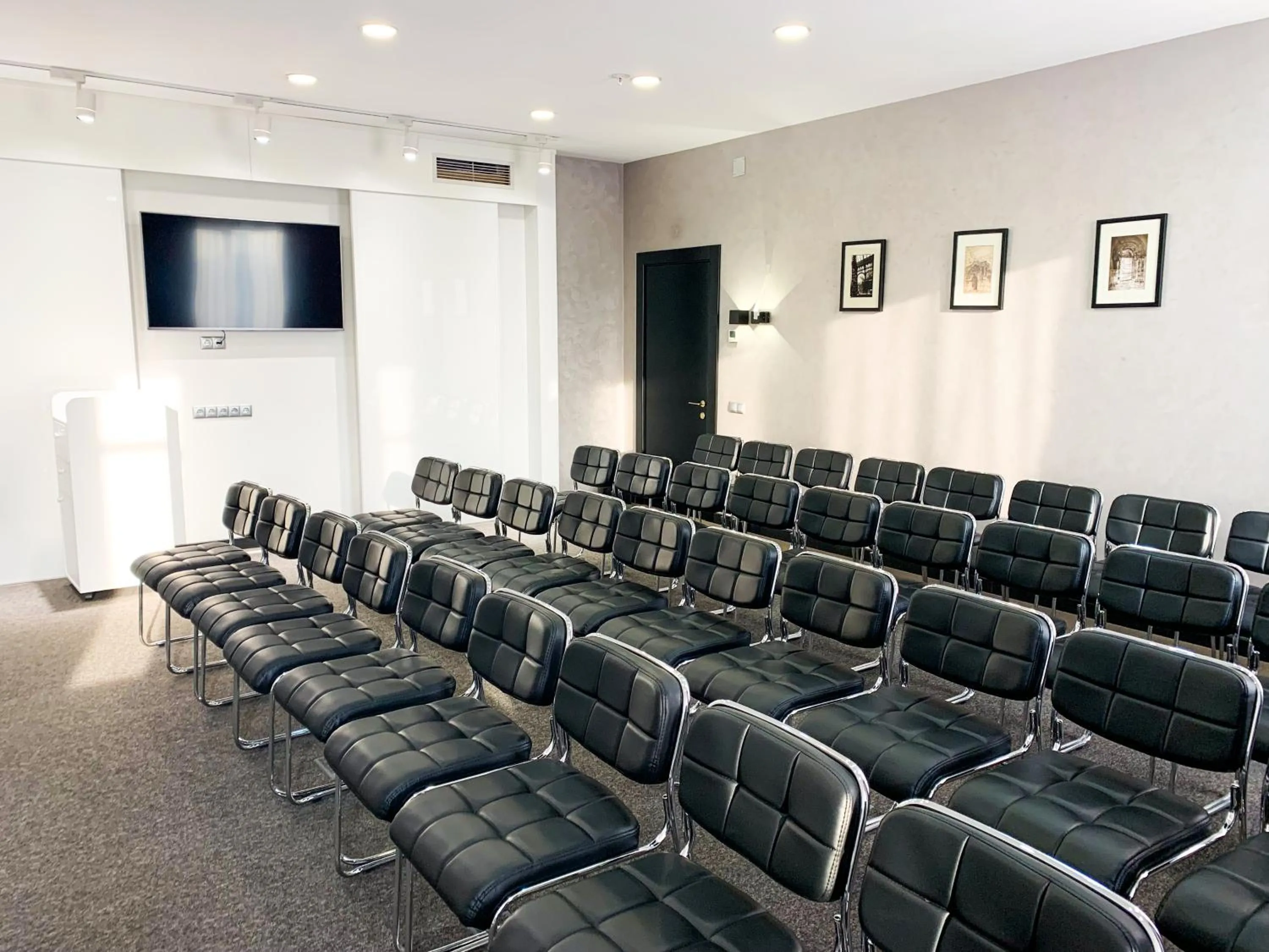 Business facilities in Reikartz Sky Almaty