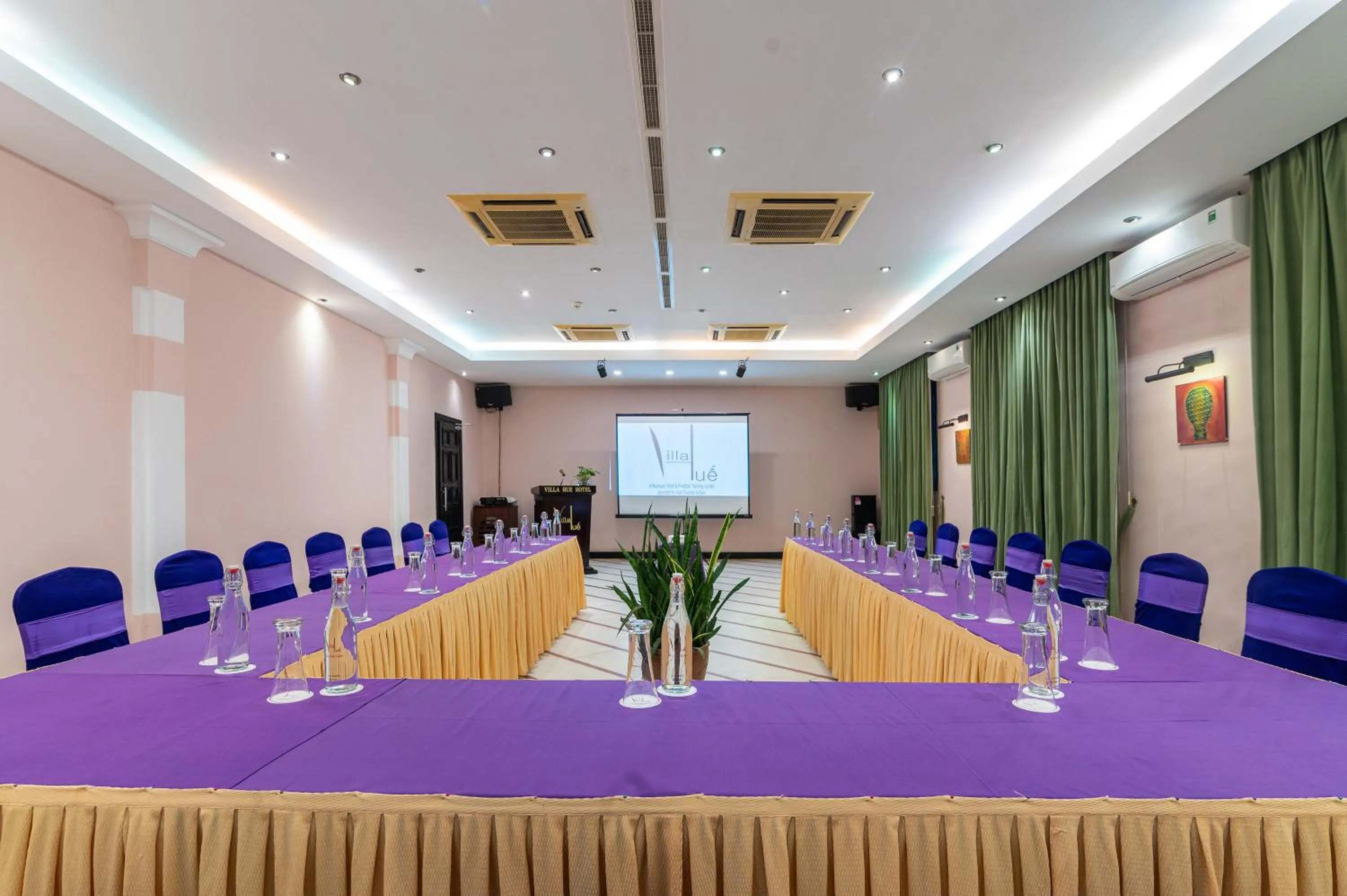 Meeting/conference room in Villa Hue Hotel
