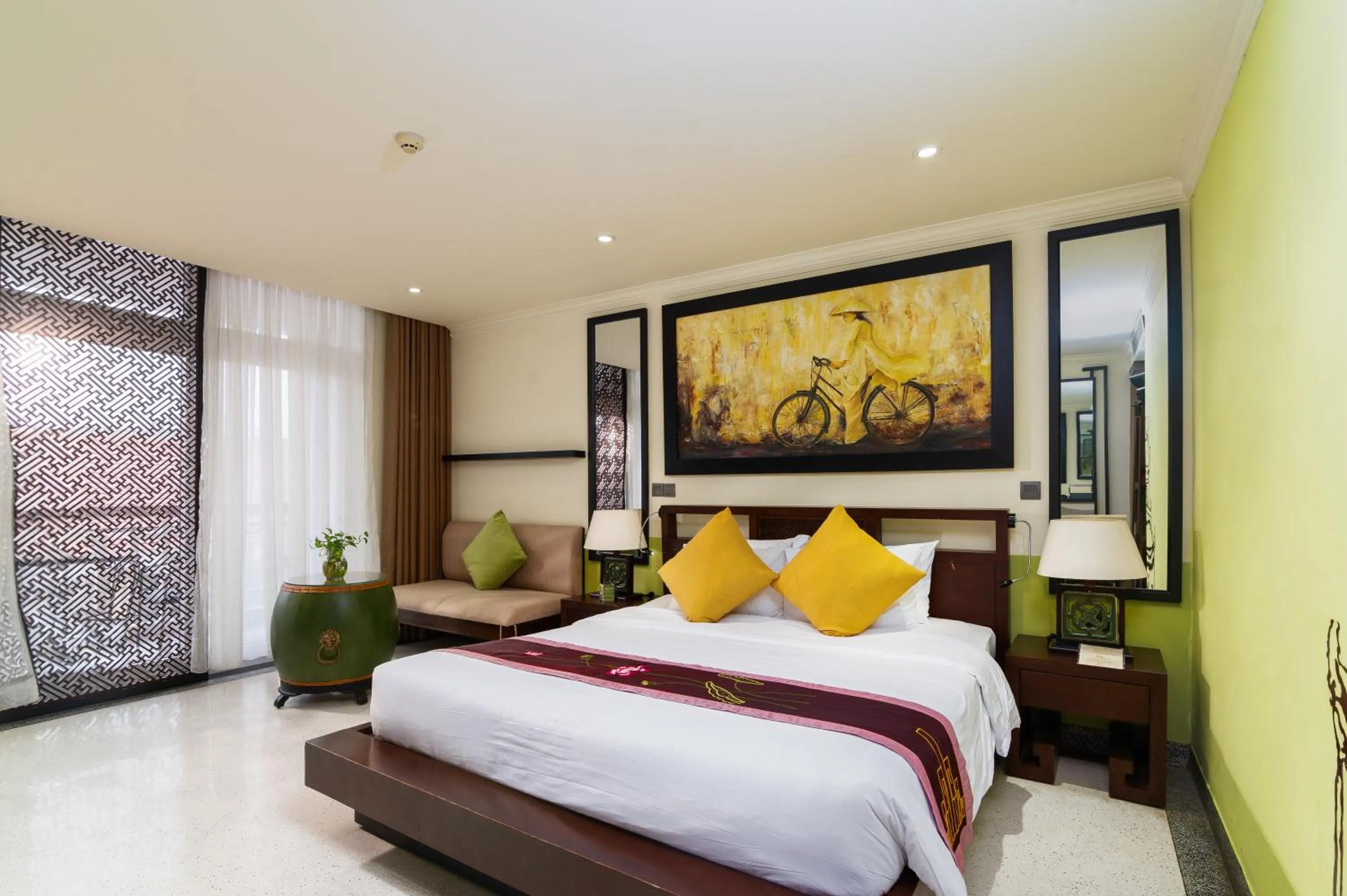 Bed in Villa Hue Hotel