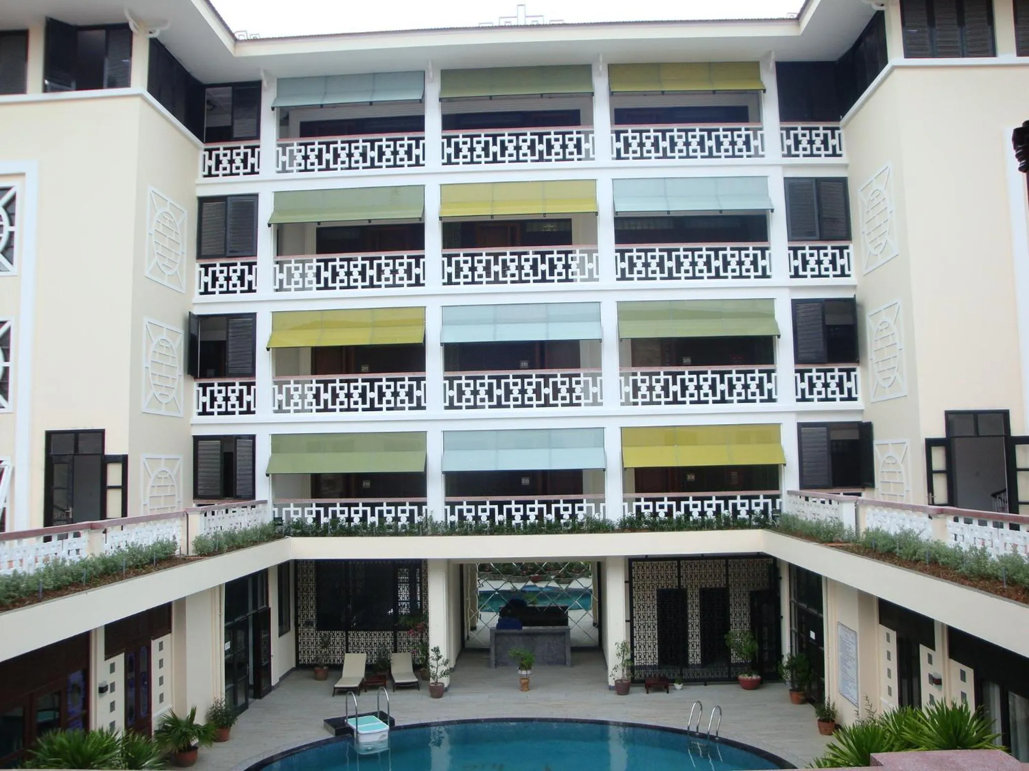 Property building in Villa Hue Hotel