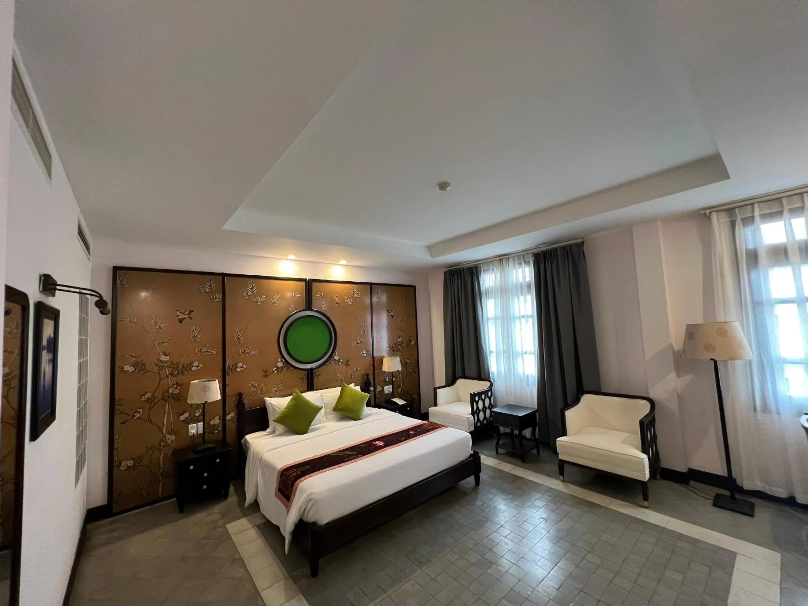 Bed in Villa Hue Hotel