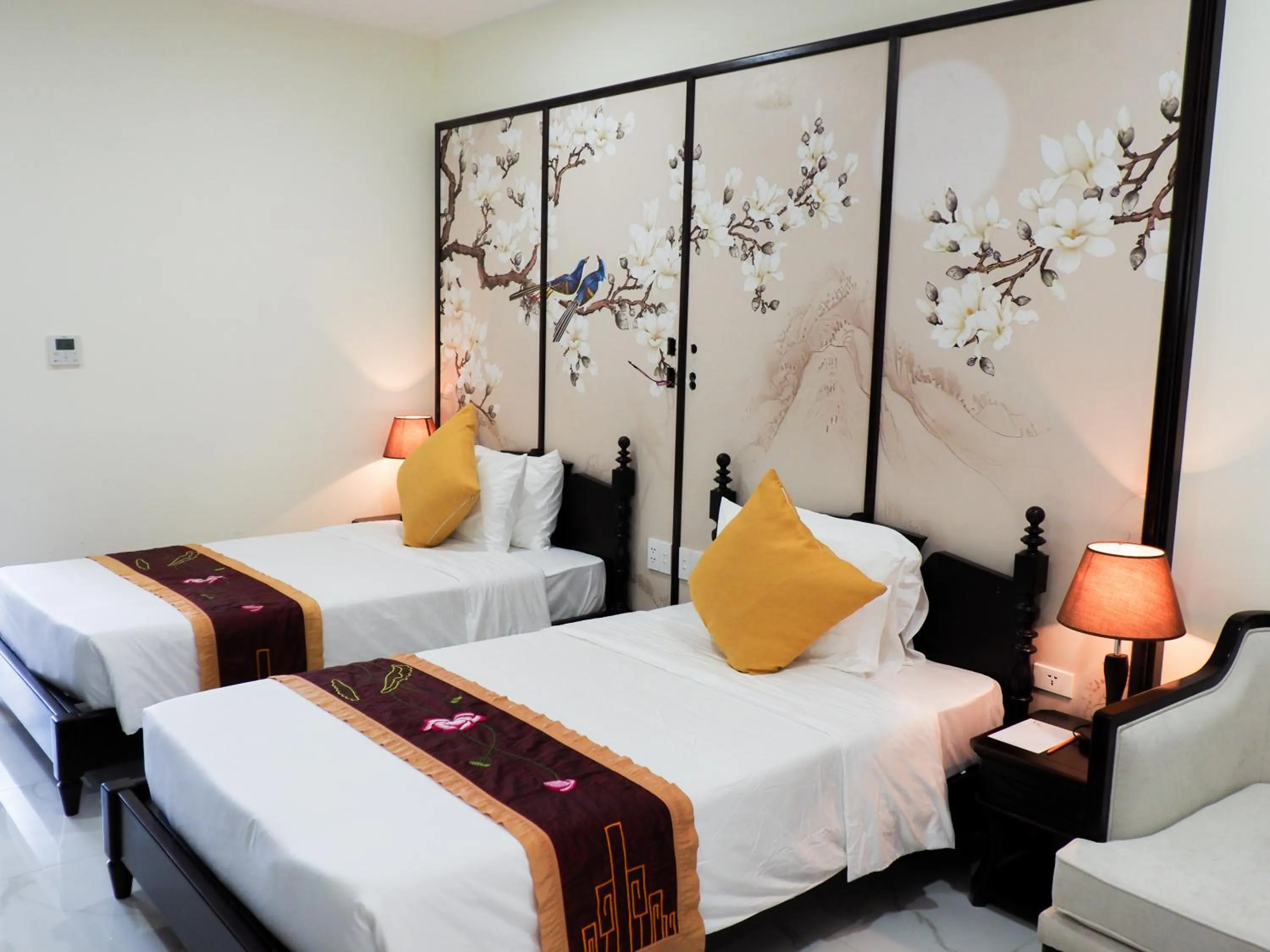 Bed in Villa Hue Hotel