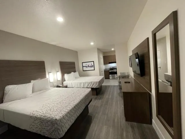 Bed in Palace Inn Blue - Garth Rd