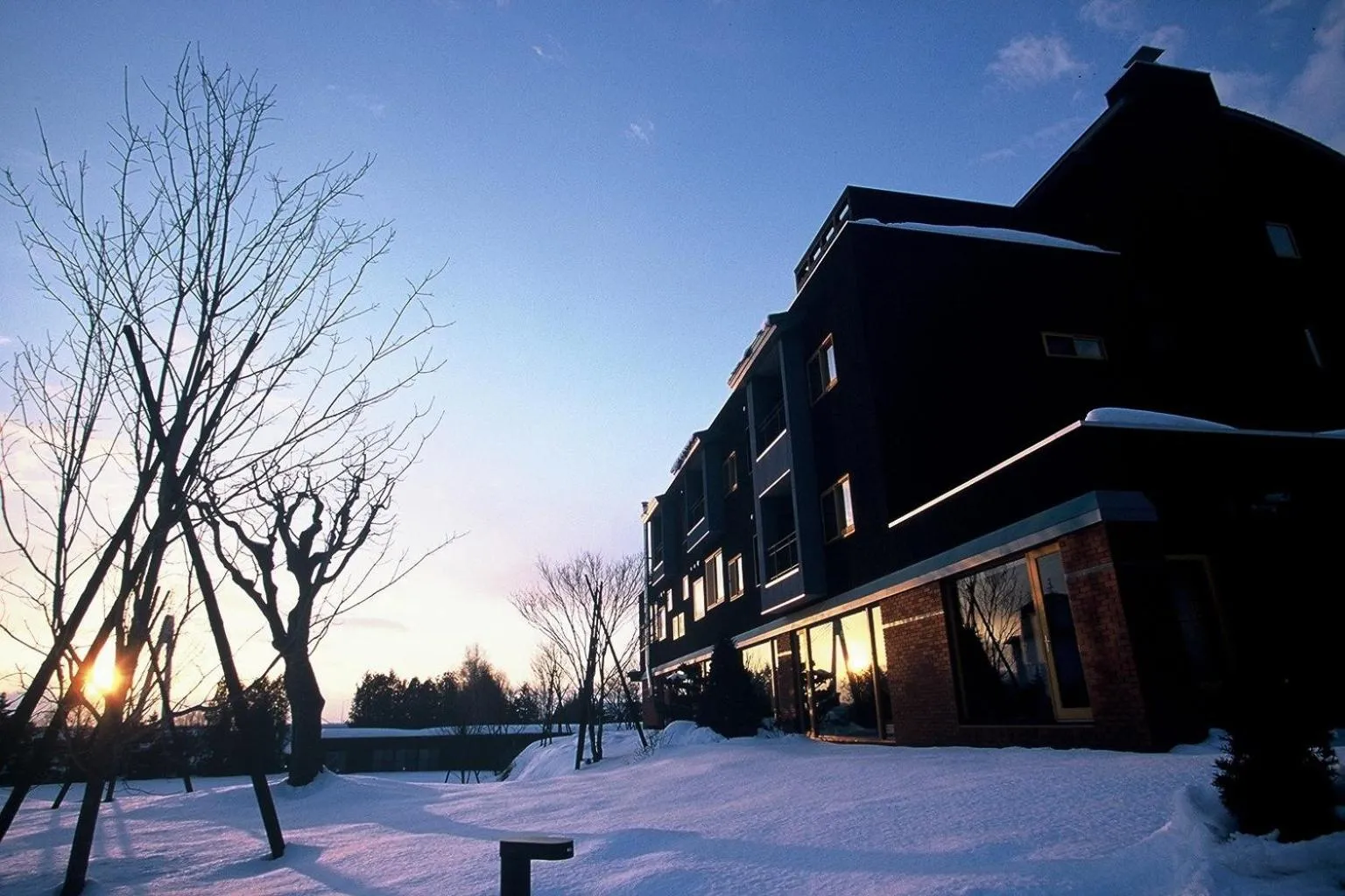 Facade/entrance in Sanyoan