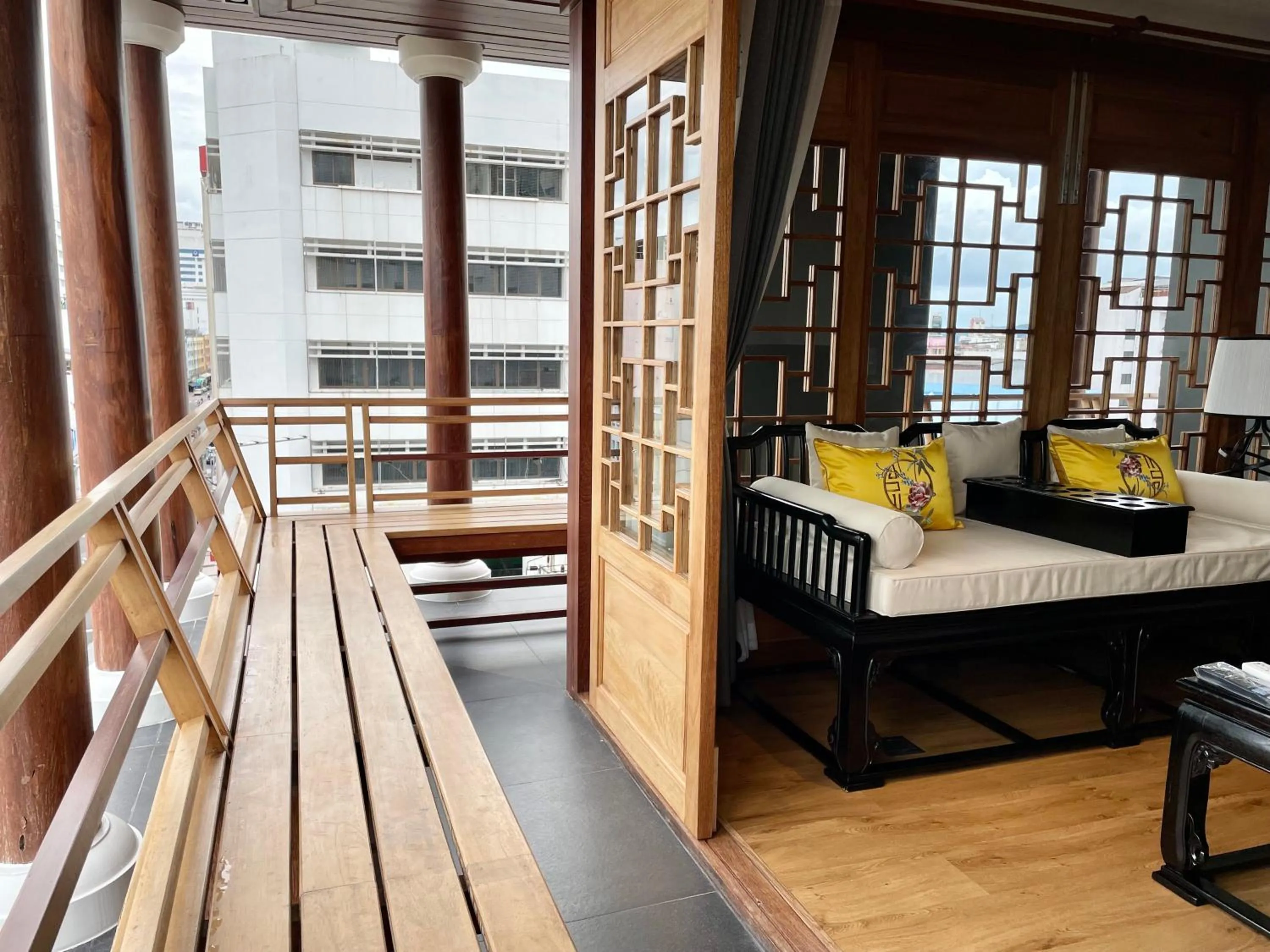 Balcony/Terrace in The Lantern Hatyai Hotel