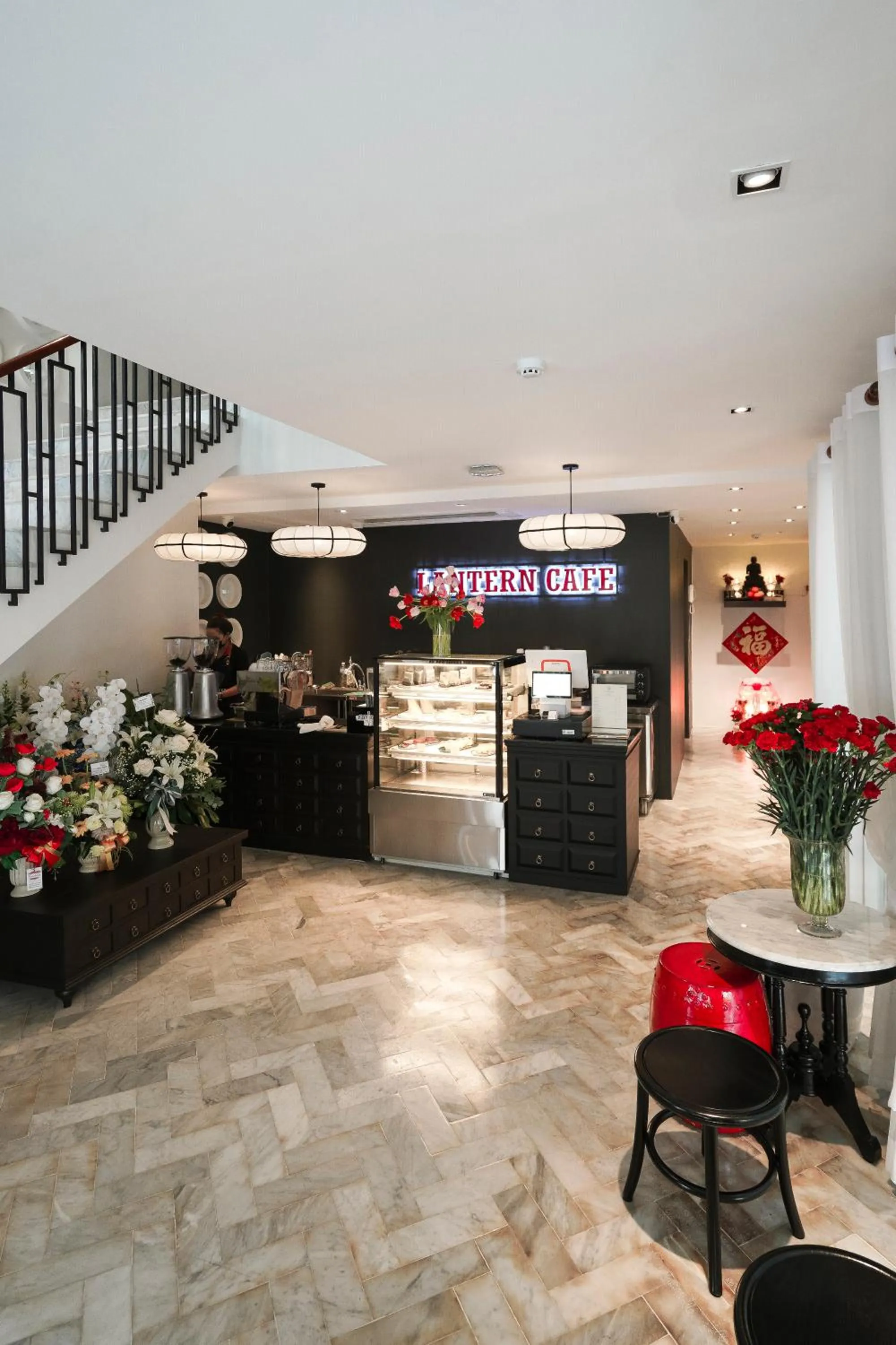 Food and drinks in The Lantern Hatyai Hotel