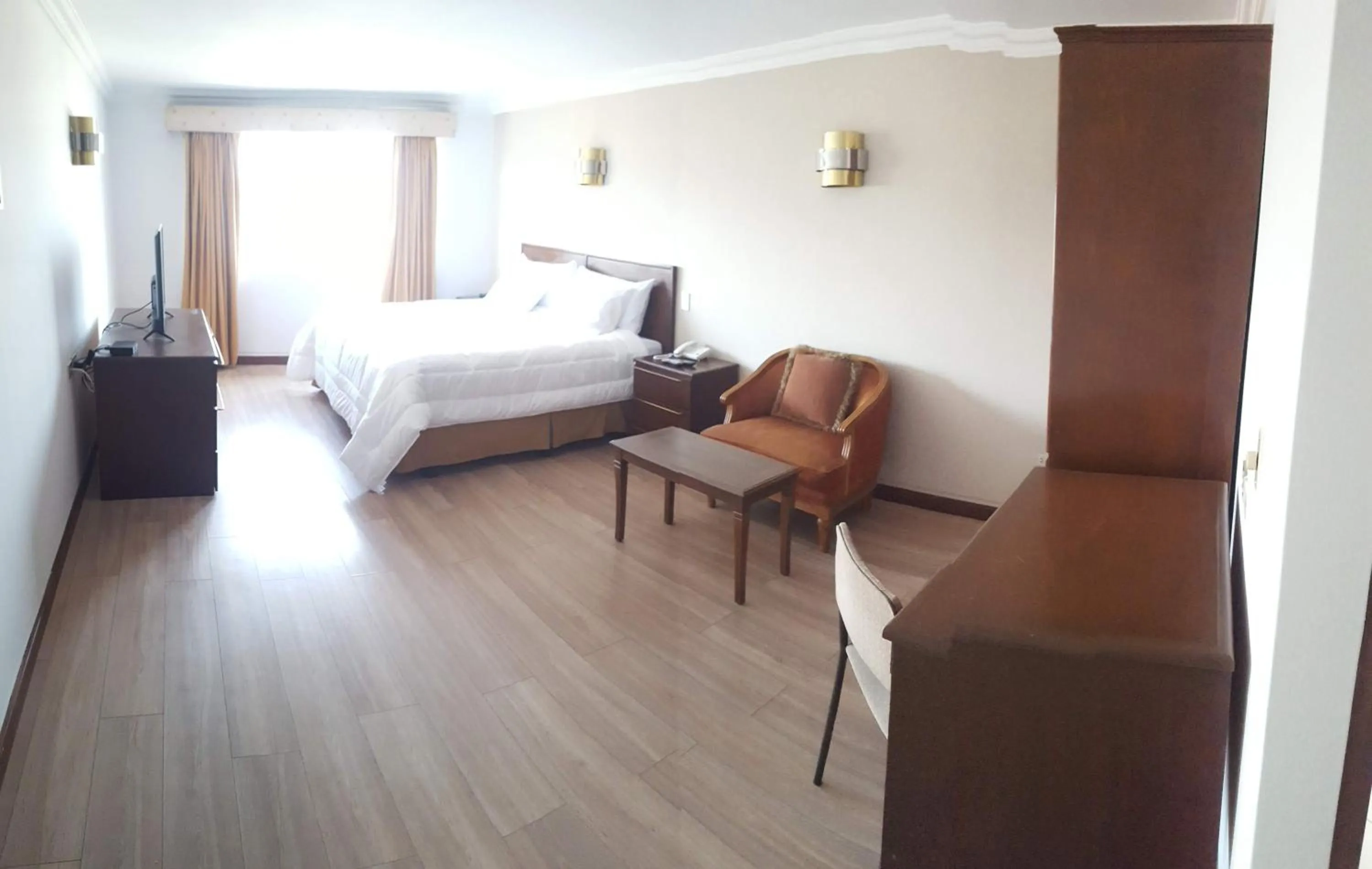 Photo of the whole room, Bed in Hotel El Conquistador