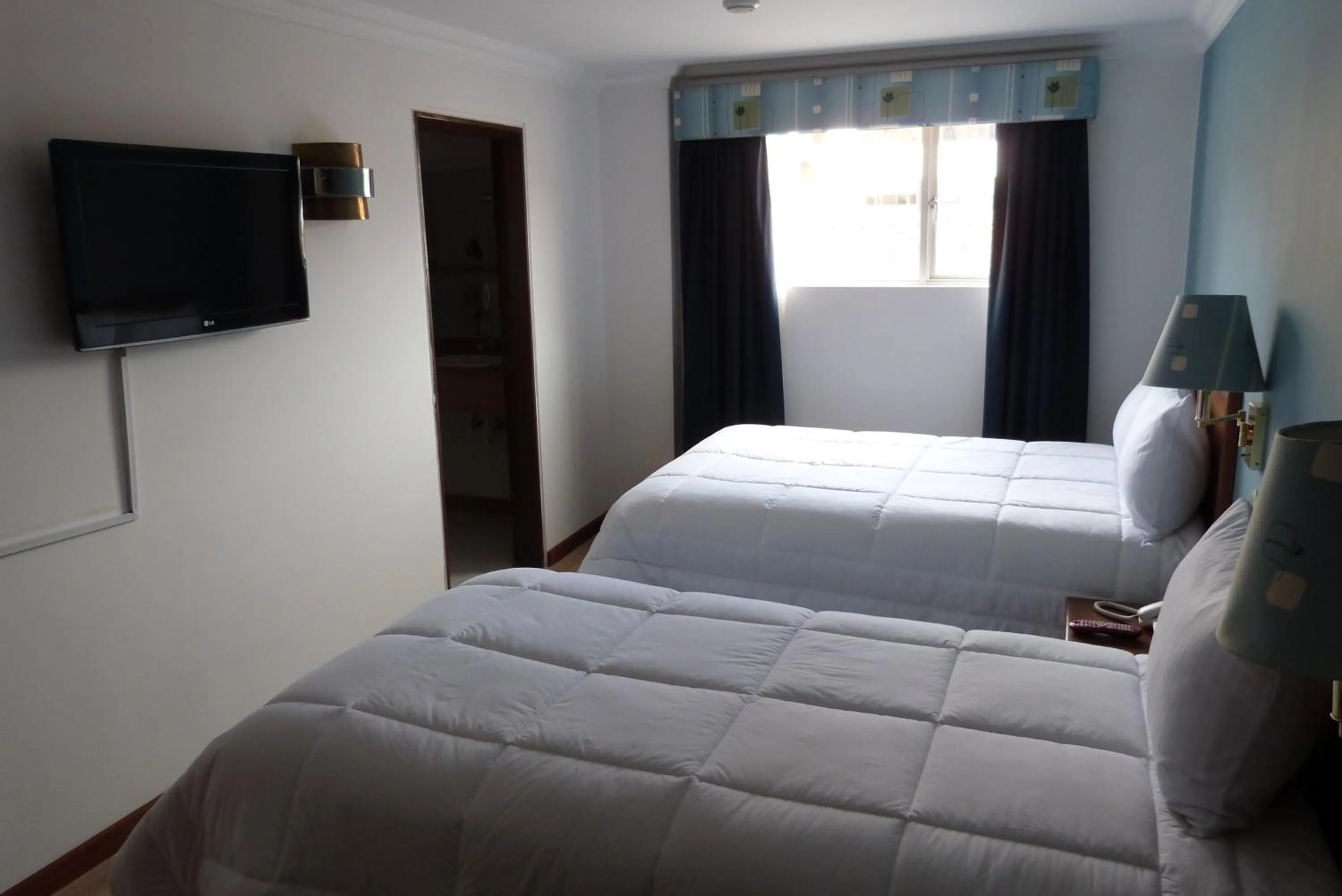 Photo of the whole room, Bed in Hotel El Conquistador