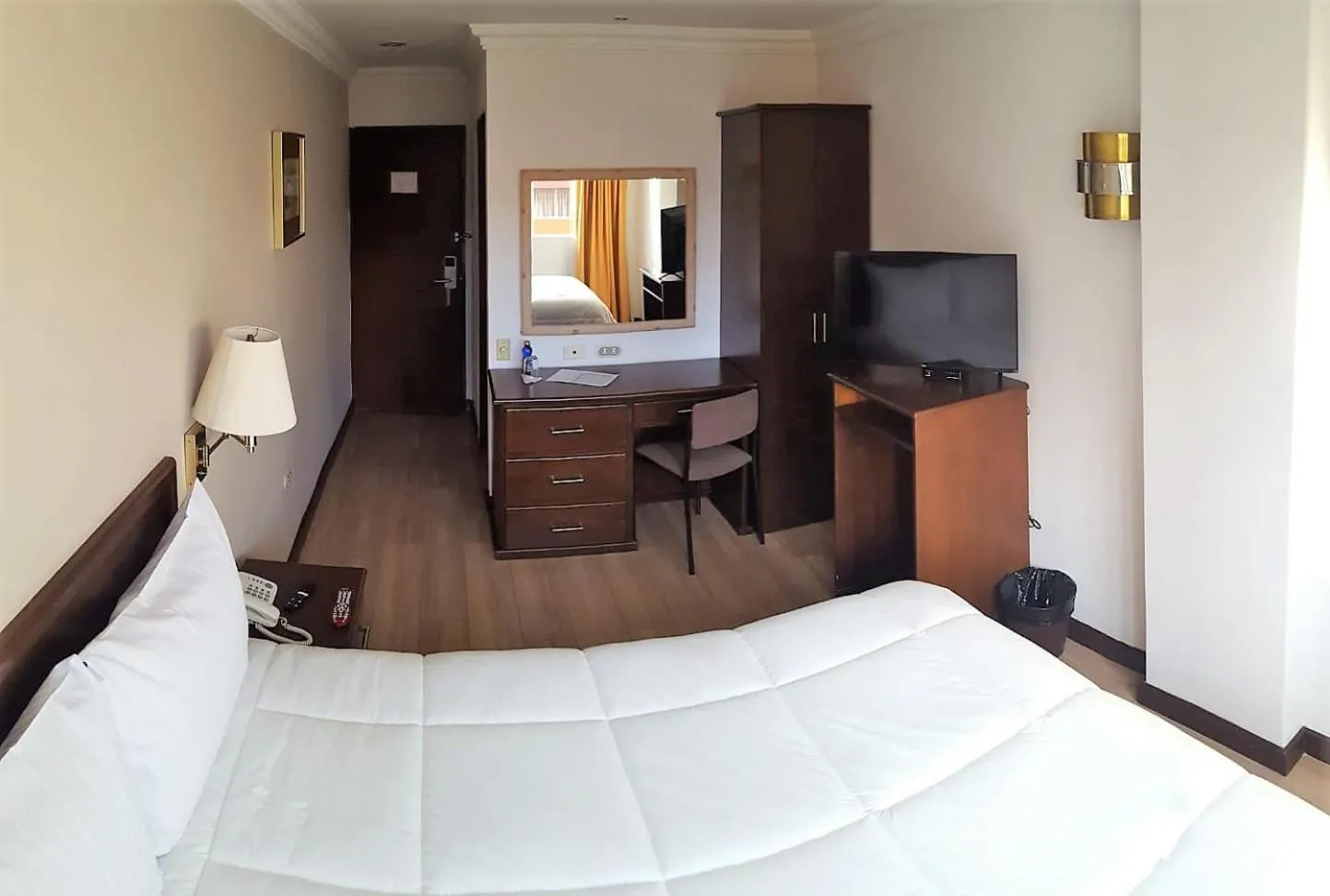 Photo of the whole room, Bed in Hotel El Conquistador