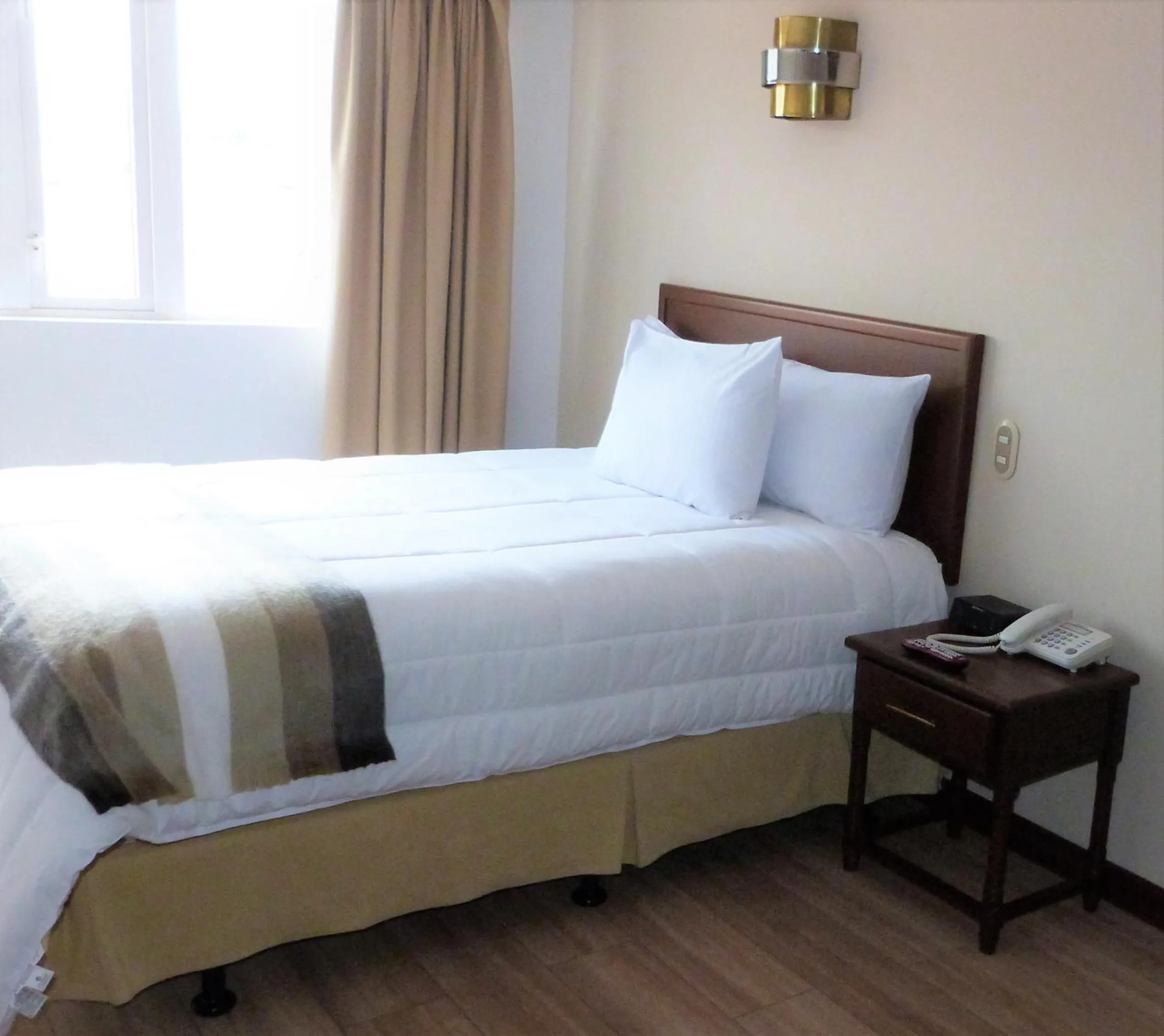 Photo of the whole room, Bed in Hotel El Conquistador