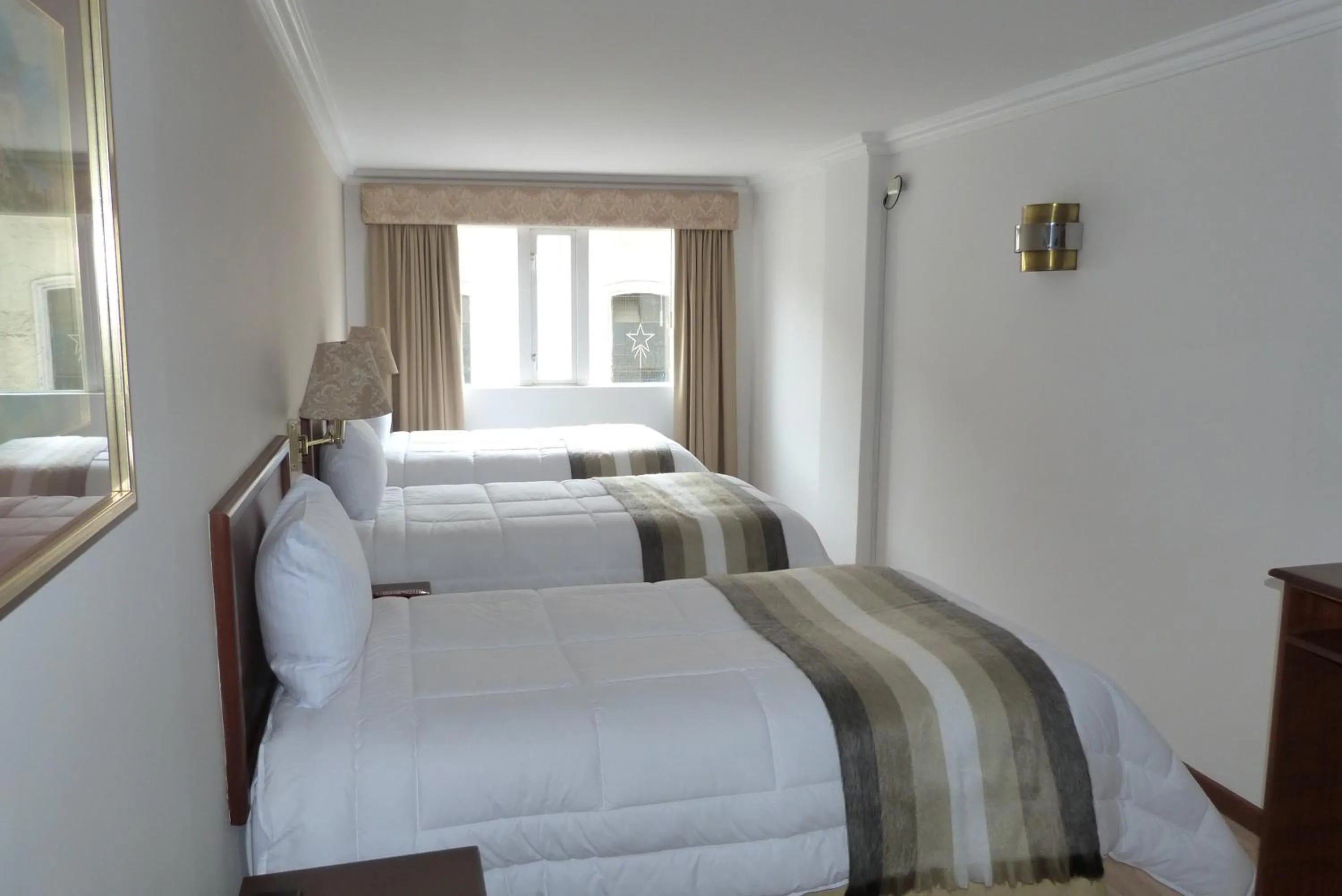 Photo of the whole room, Bed in Hotel El Conquistador