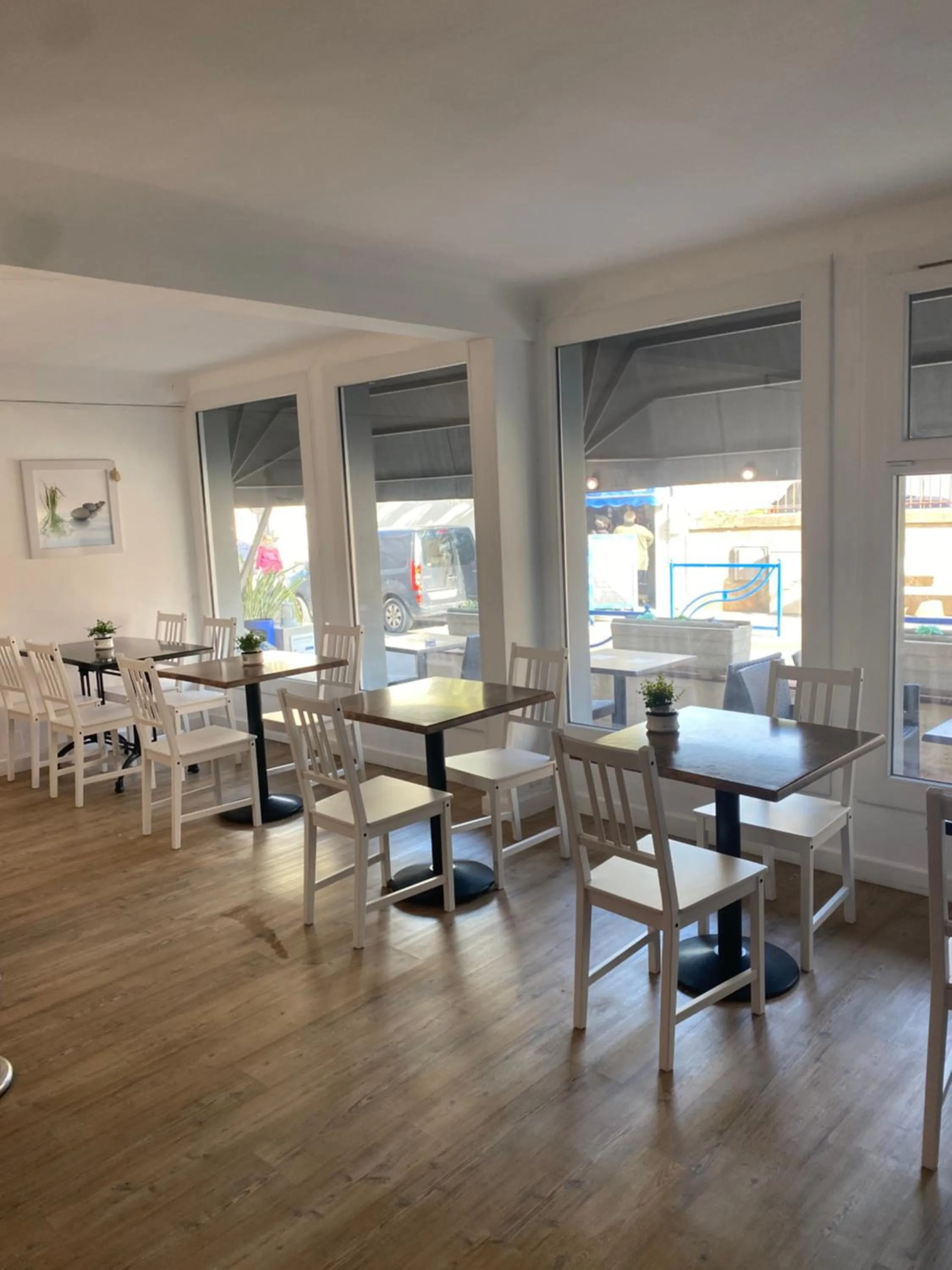 Dining area in Azur Hôtel