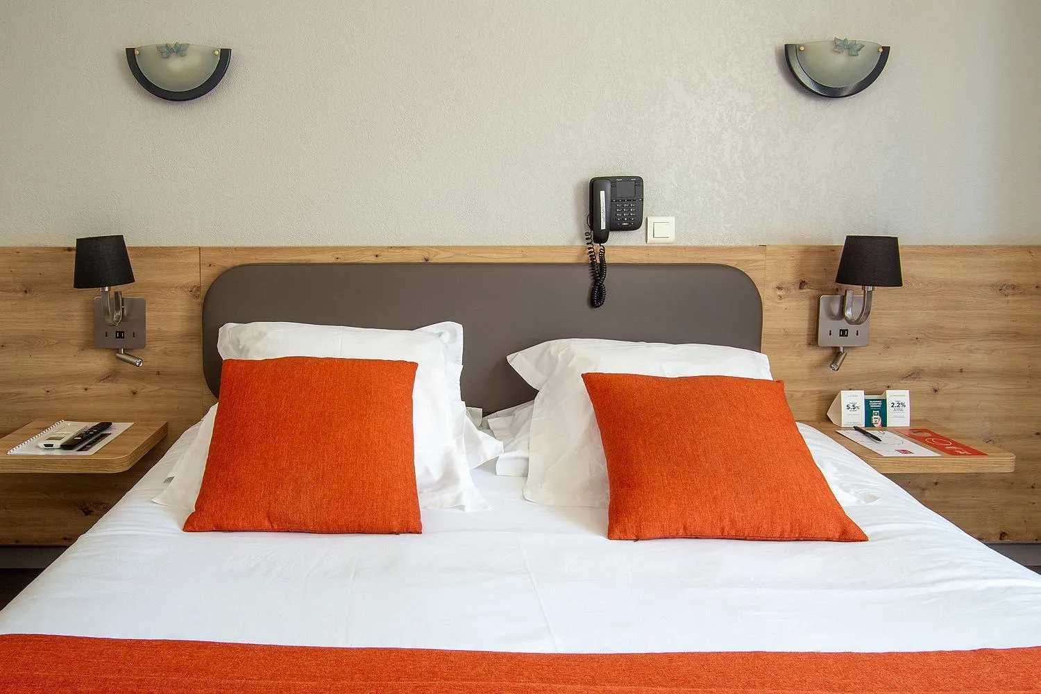 Bedroom in Azur Hôtel