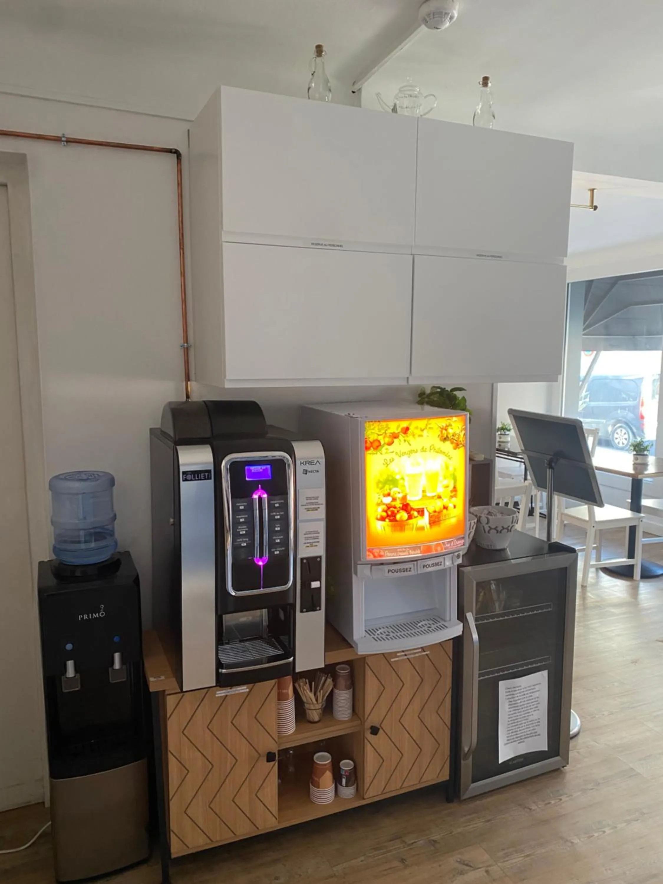 vending machine in Azur Hôtel