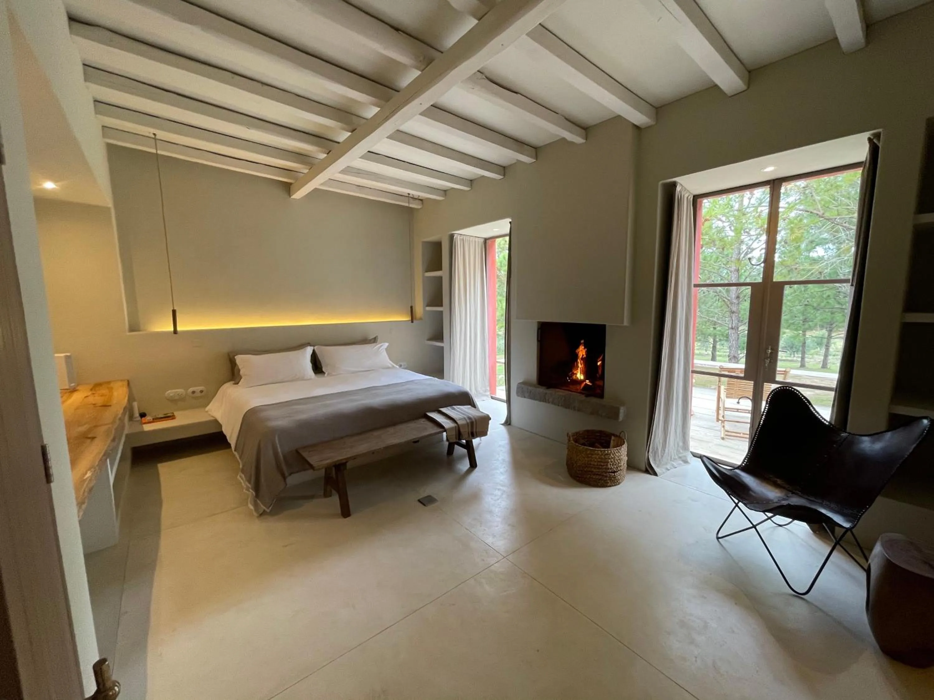 Bedroom, Bed in LUZ Culinary Wine Lodge