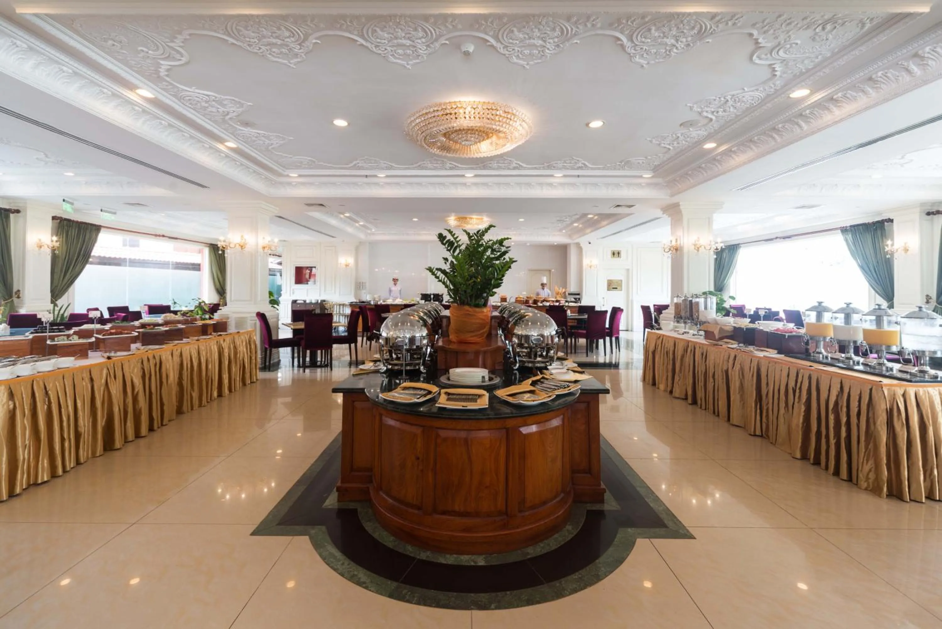 Restaurant/places to eat in Regency Angkor Hotel
