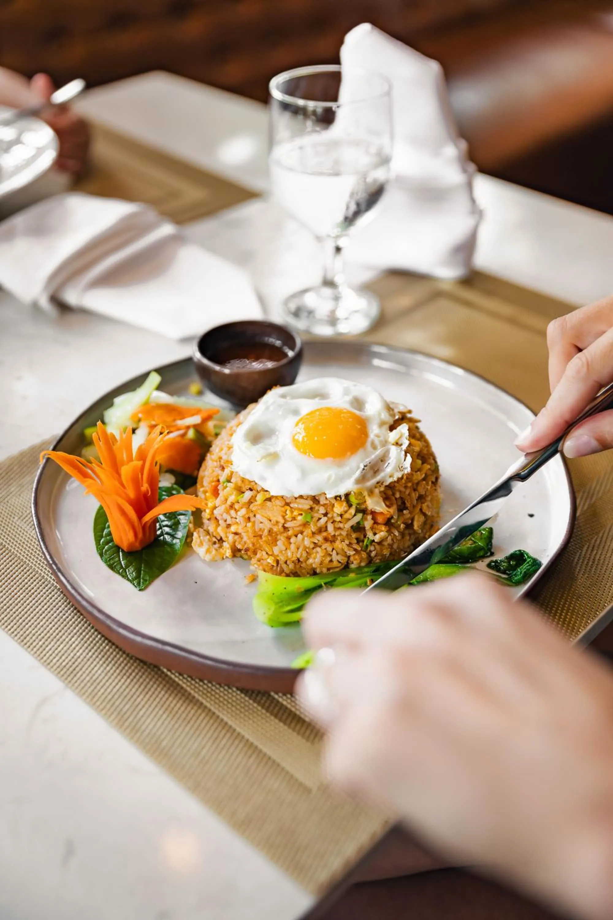 Restaurant/places to eat in Amatak Boutique Hotel