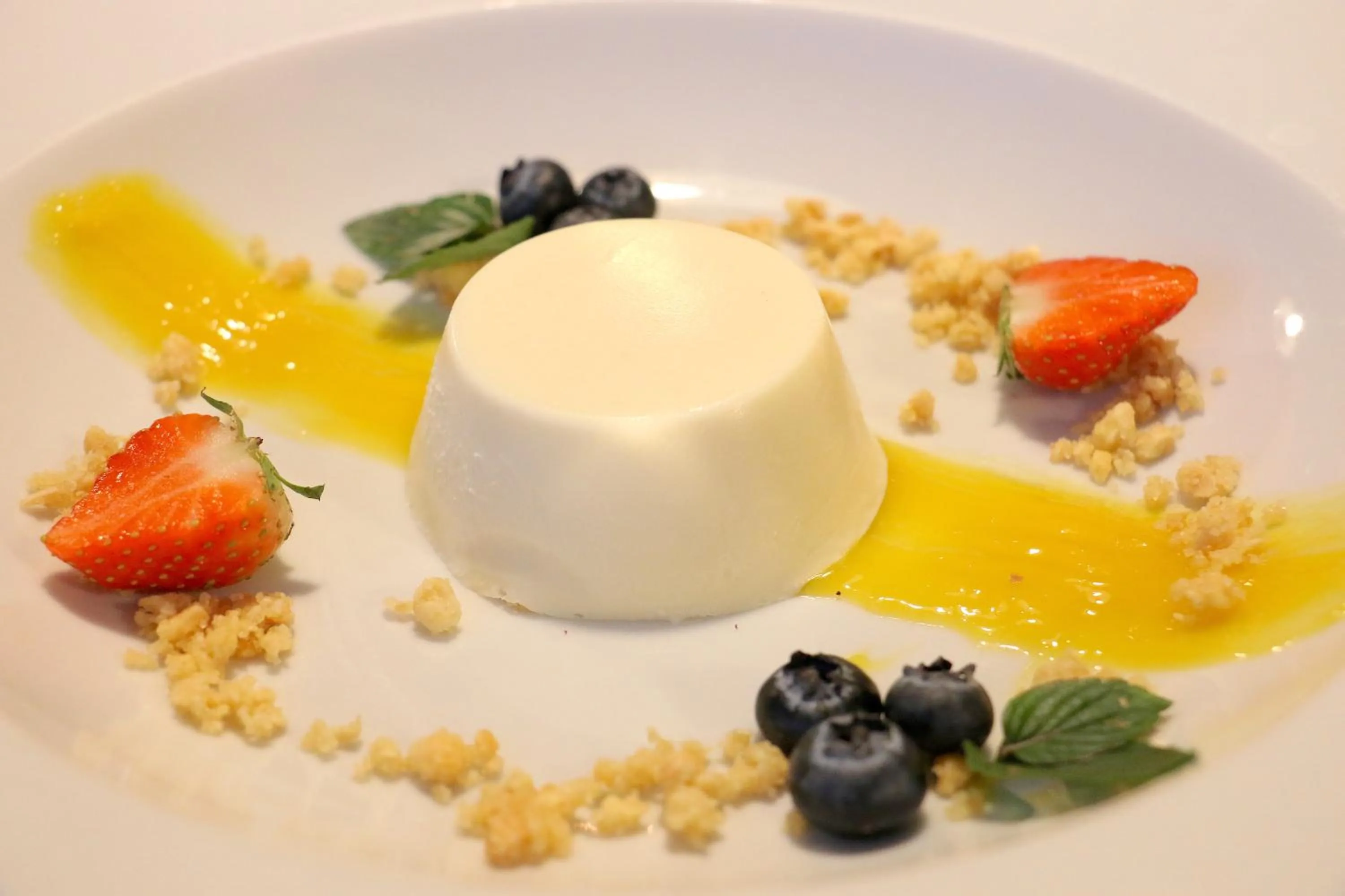 Restaurant/places to eat in Komorni Hurka